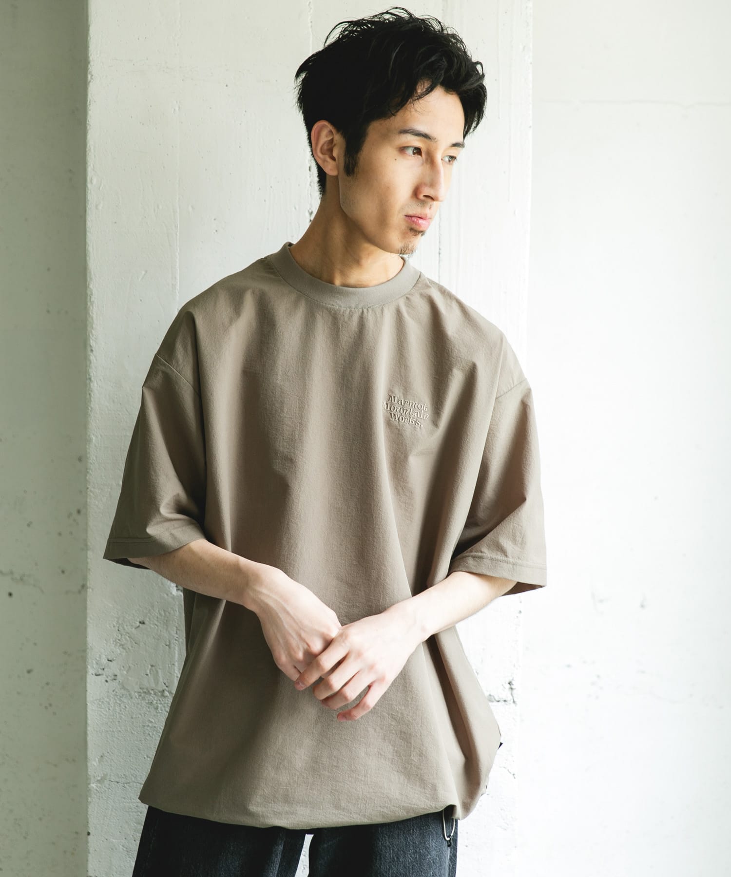 KHAKI