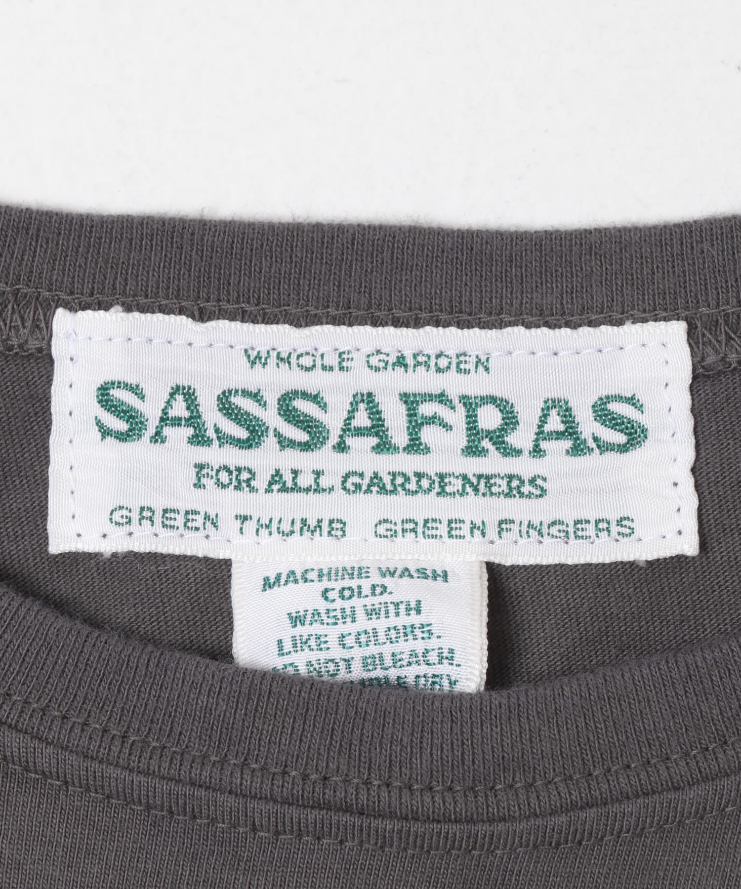 SASSAFRAS　LEAF AND WEEDS T 1/2 CHARCOAL M