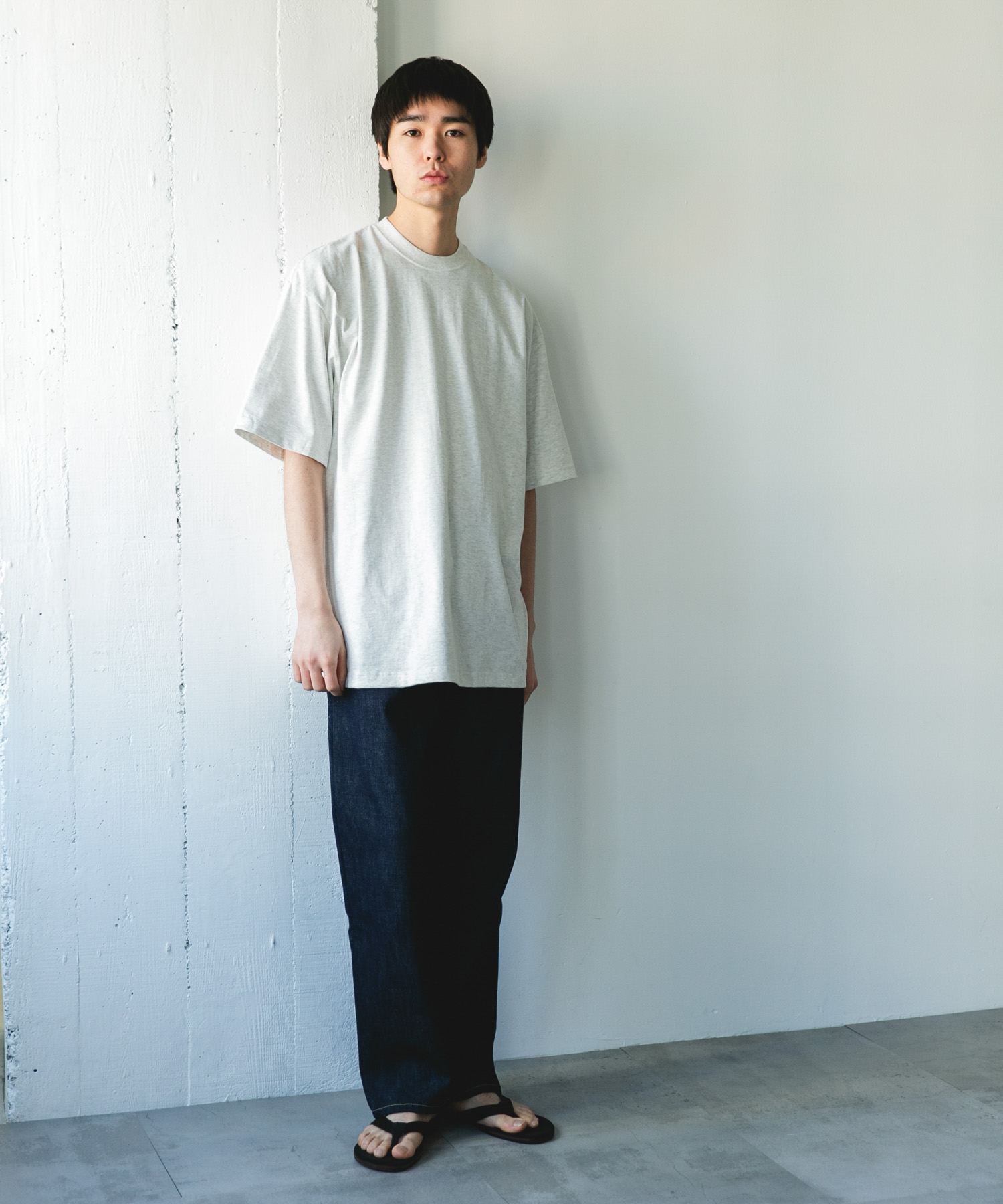 アッシュグレー