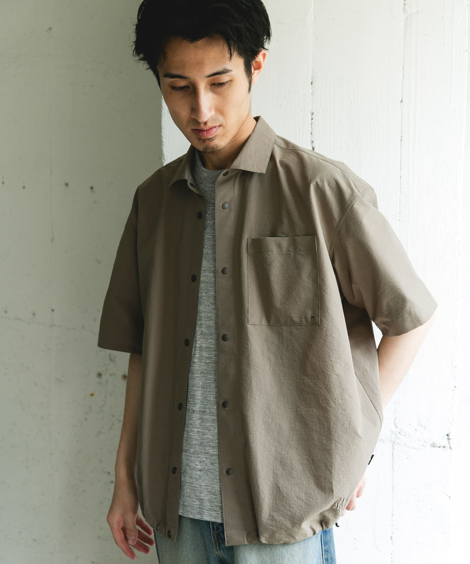 KHAKI