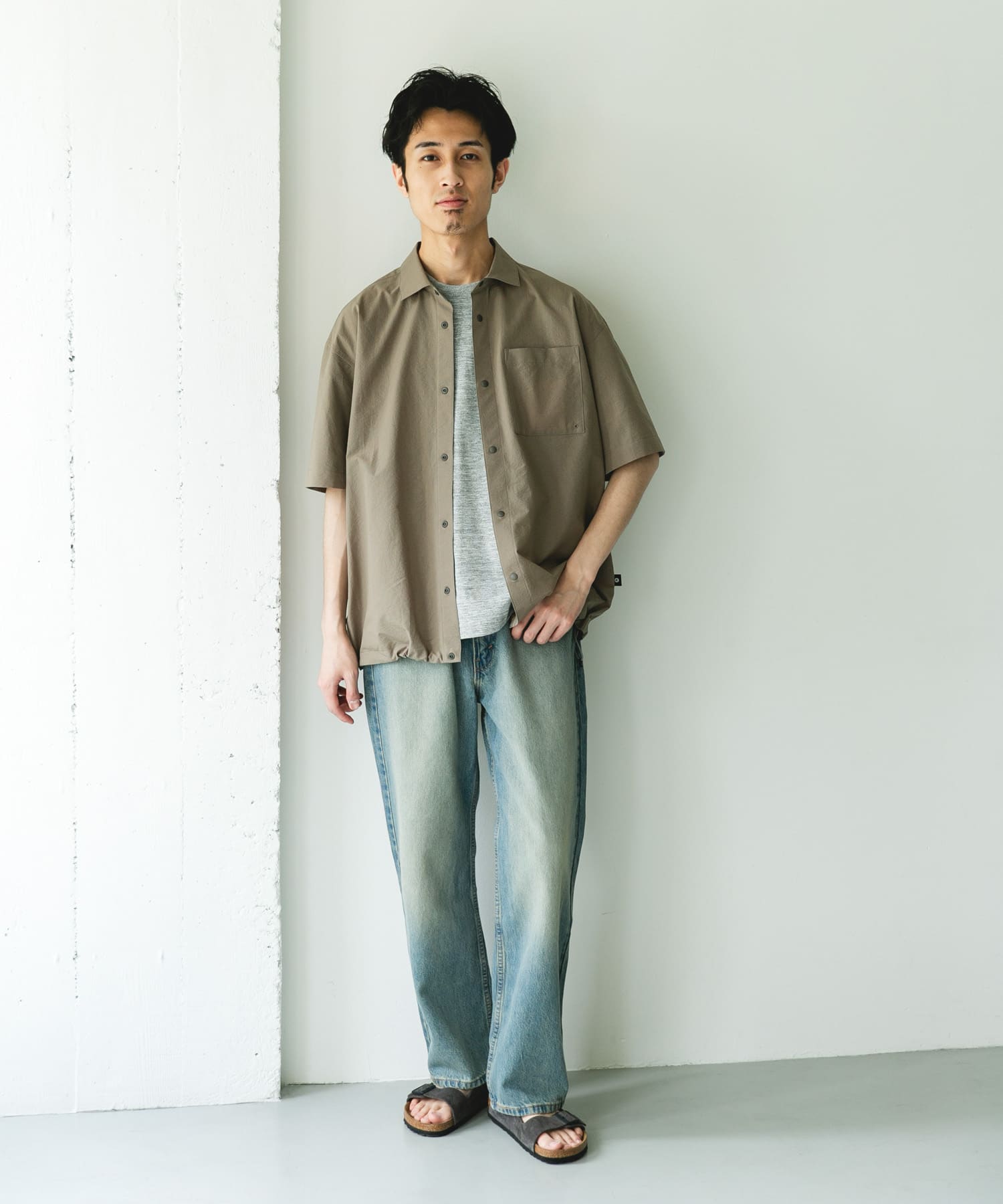 KHAKI