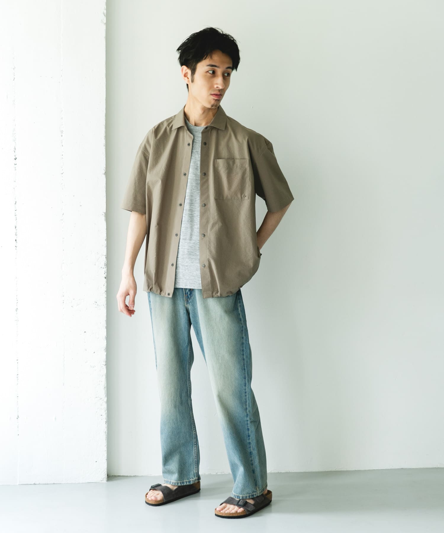 KHAKI