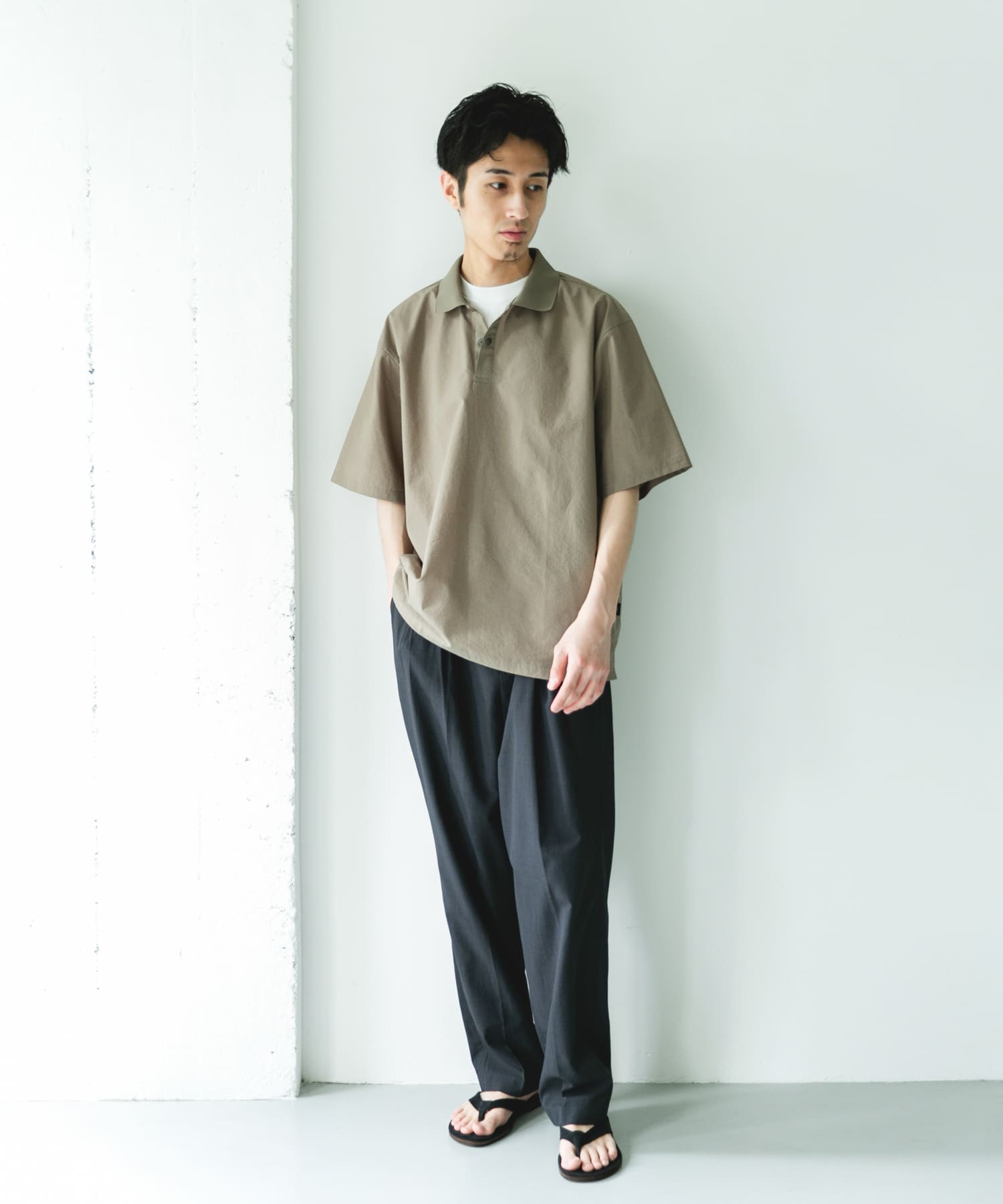 KHAKI