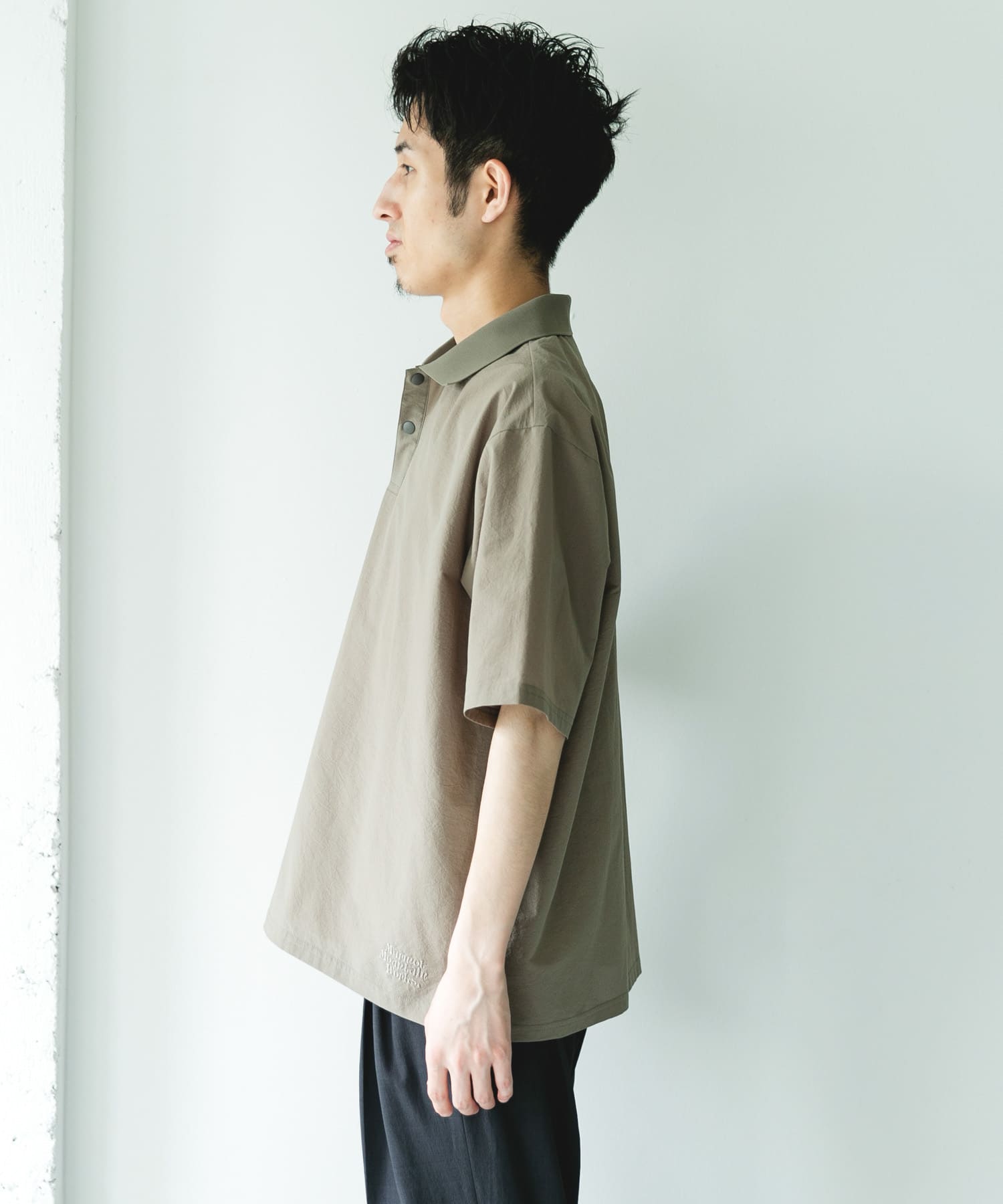 KHAKI