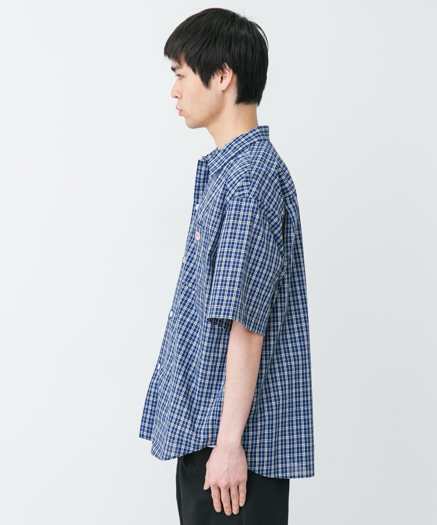 身長：177cm サイズ：42