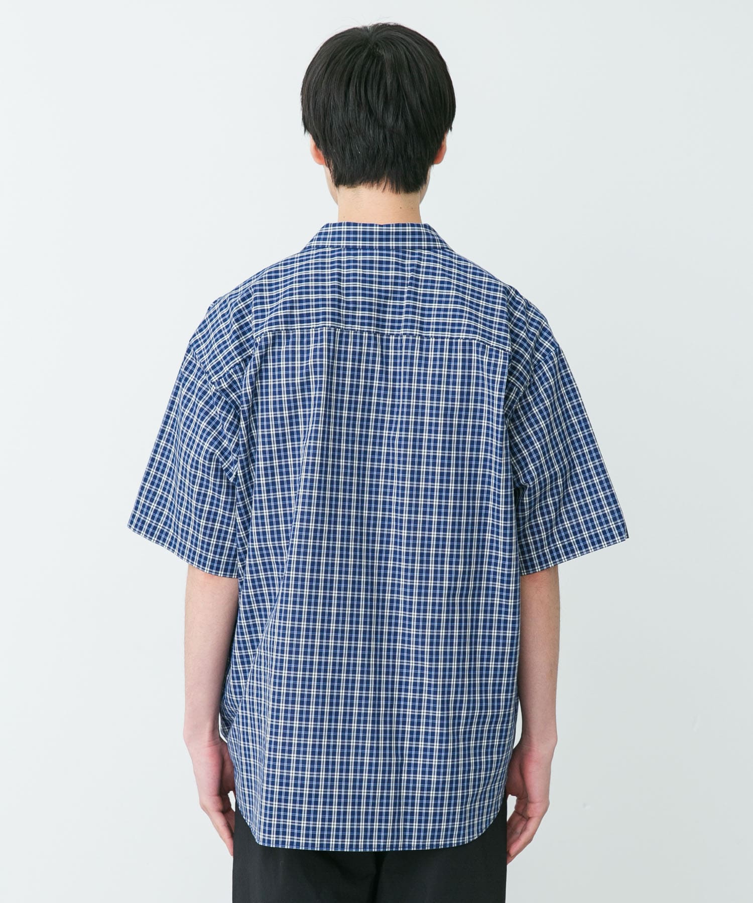 身長：177cm サイズ：42