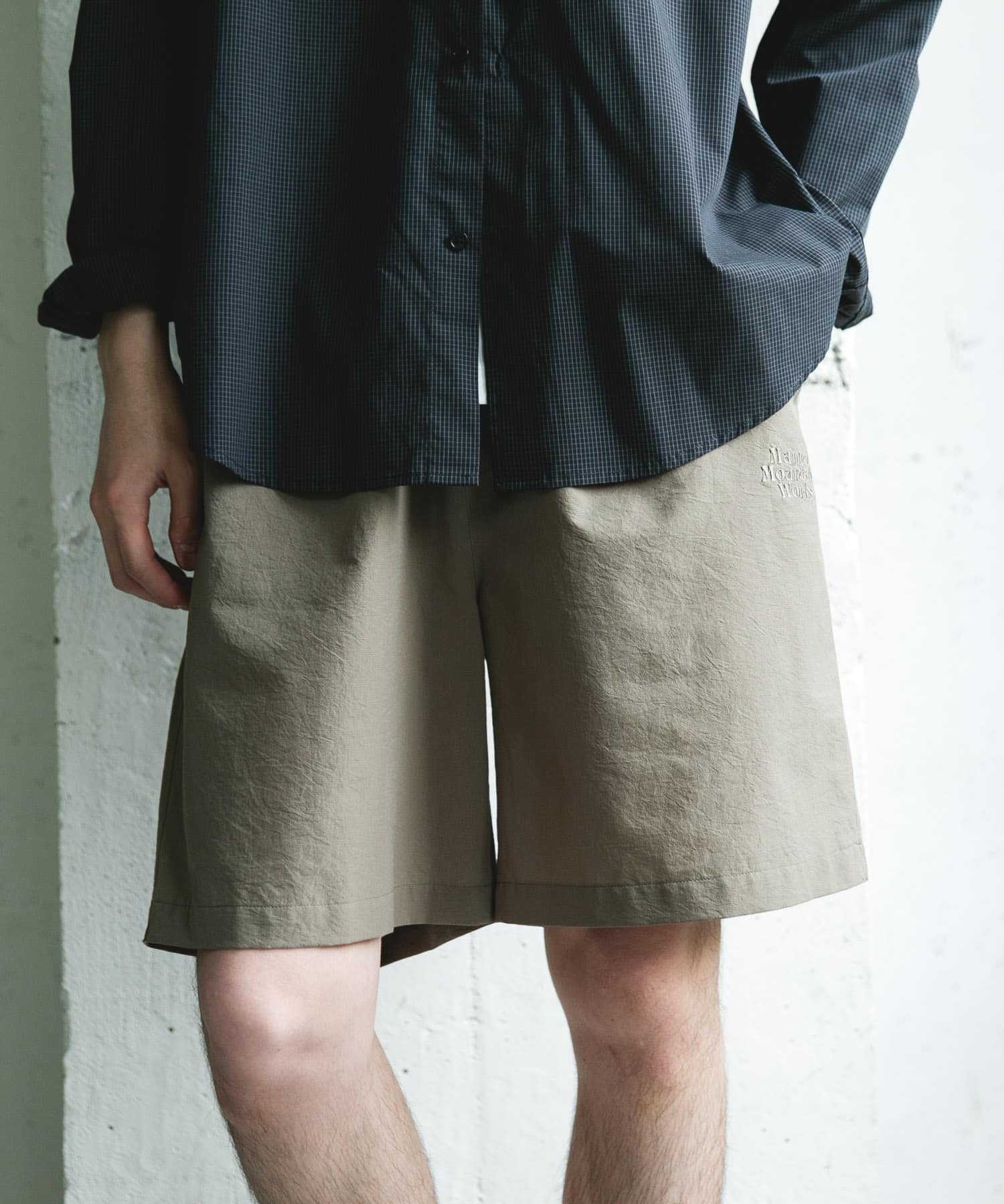KHAKI