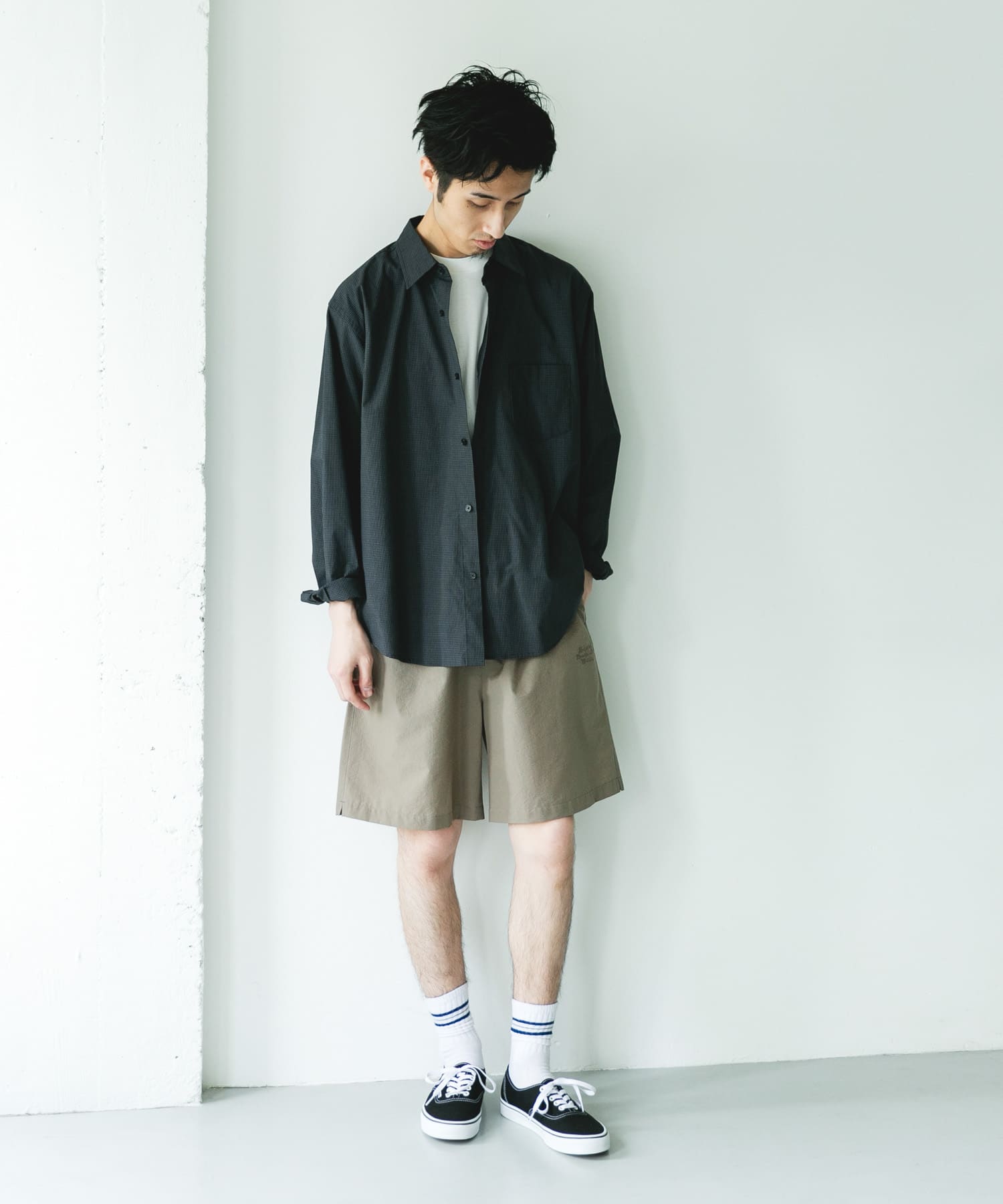 KHAKI