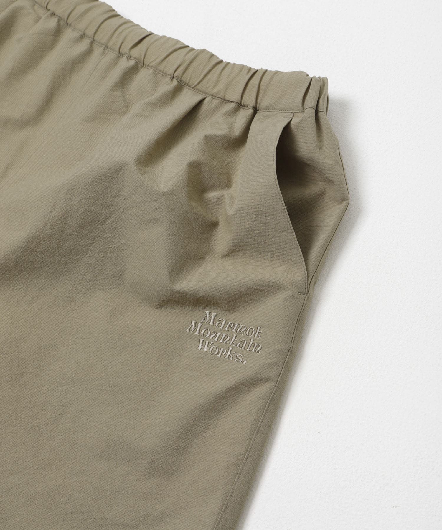 『別注』Marmot×DOORS　DOT AIR SHORTS KHAKI M
