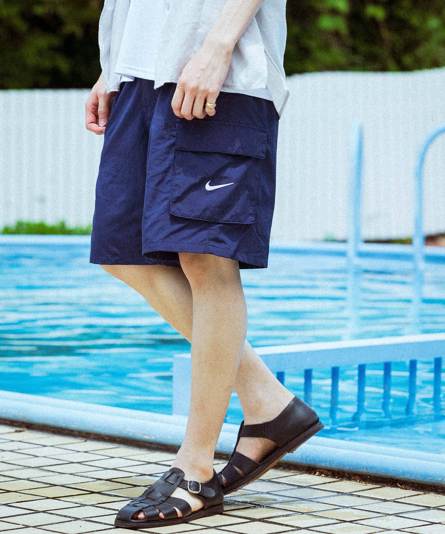 ネイビー