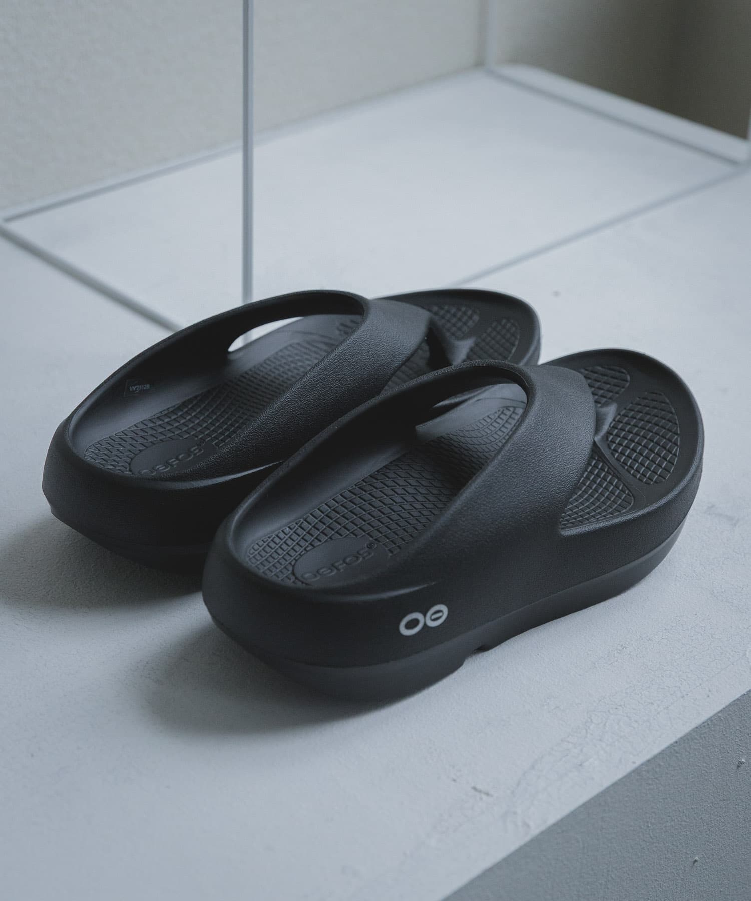 OOFOS　OORIGINAL+