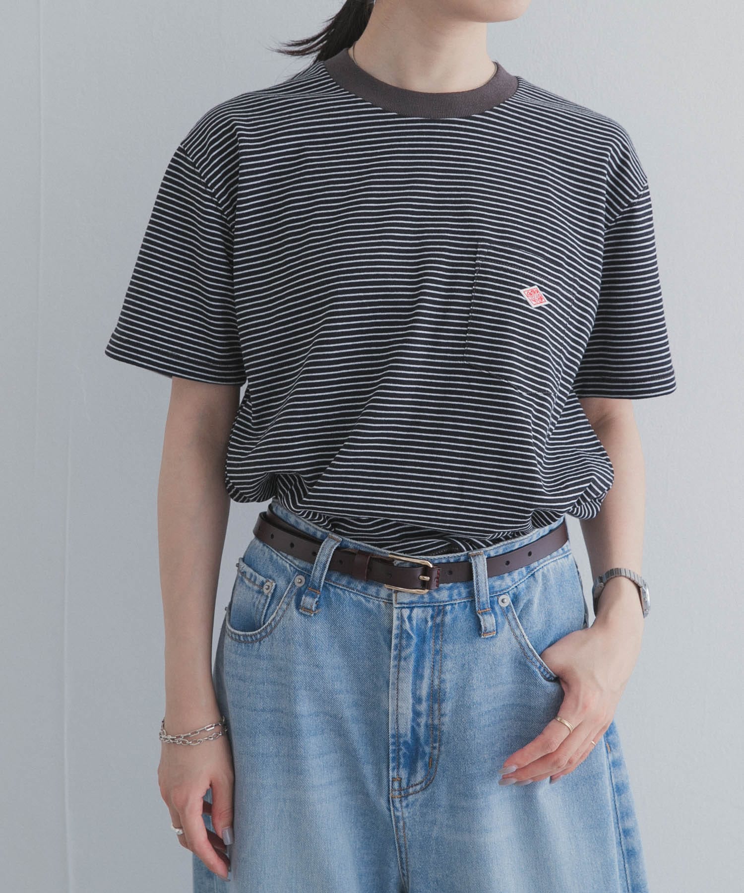 BLK×WH