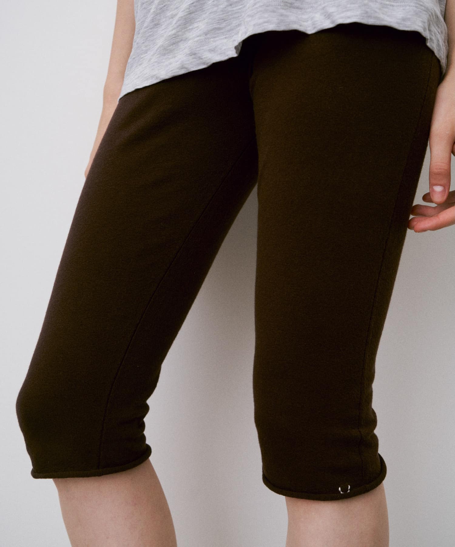 unfil　ORGANICCOTTONHALFLEGGINS brown 0