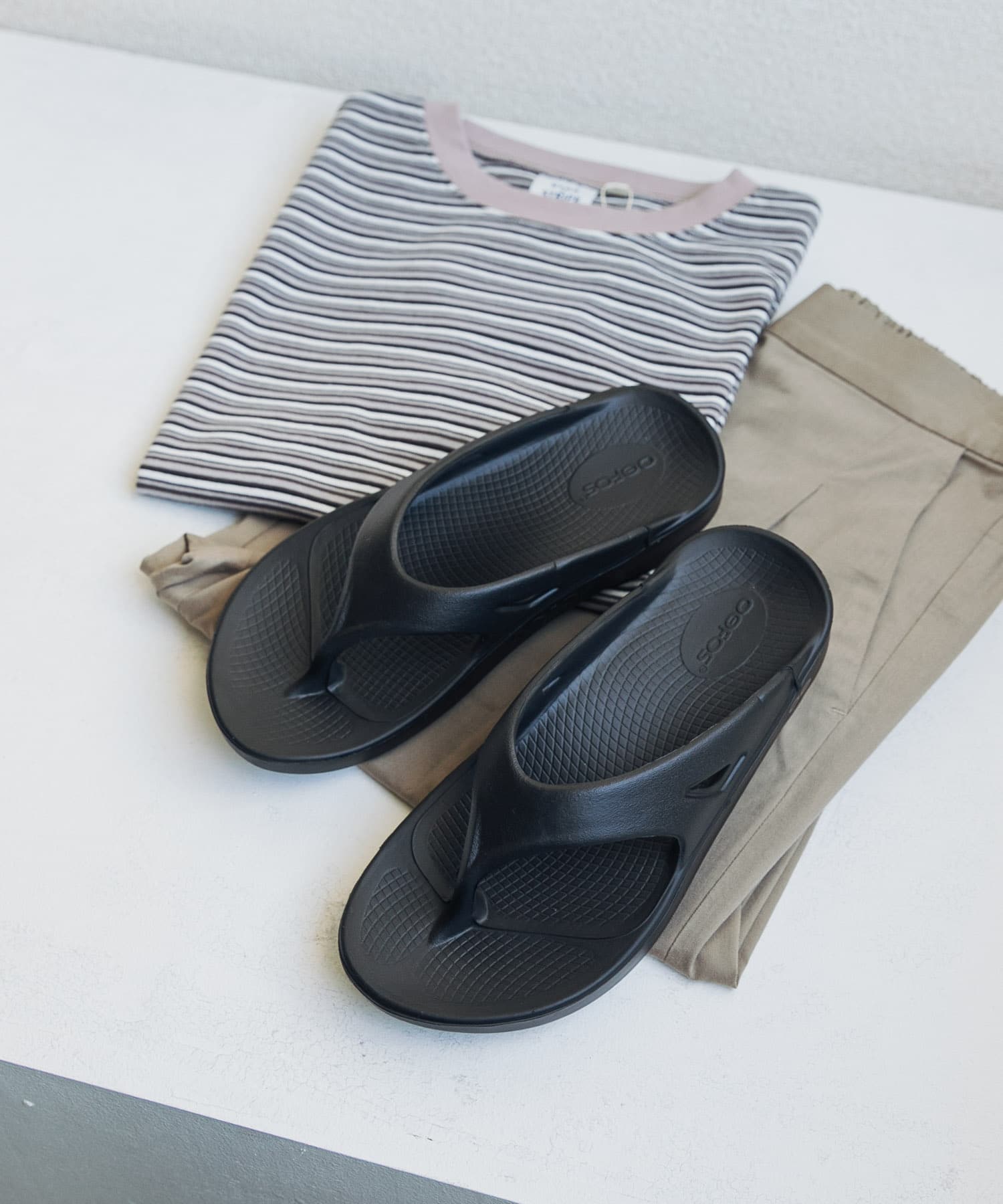 OOFOS　OORIGINAL BLACK 5
