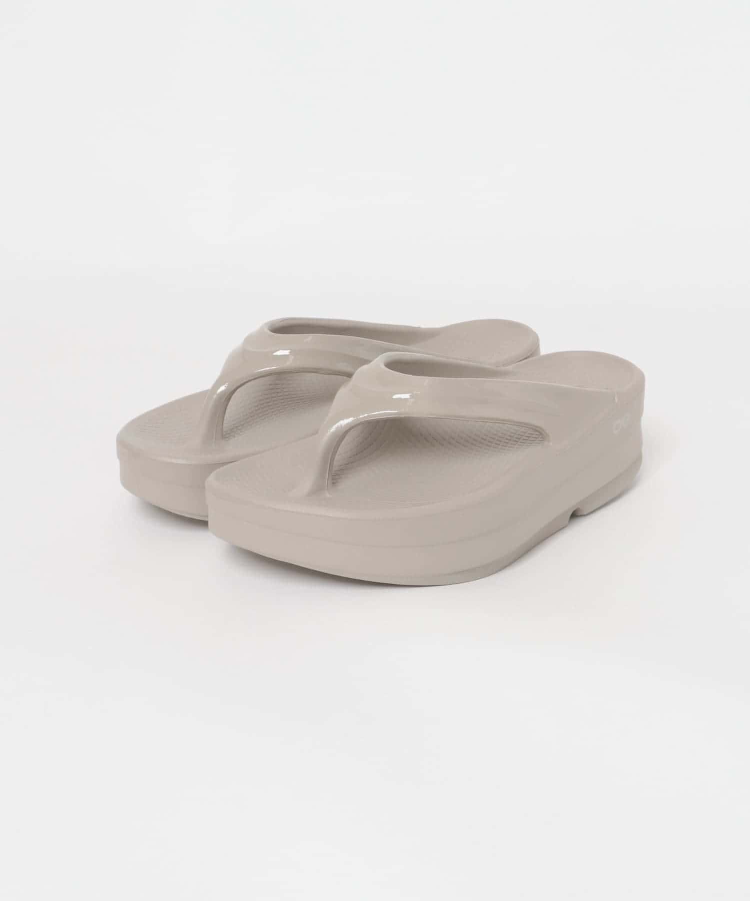 OOFOS　OOMEGA NOMAD 6