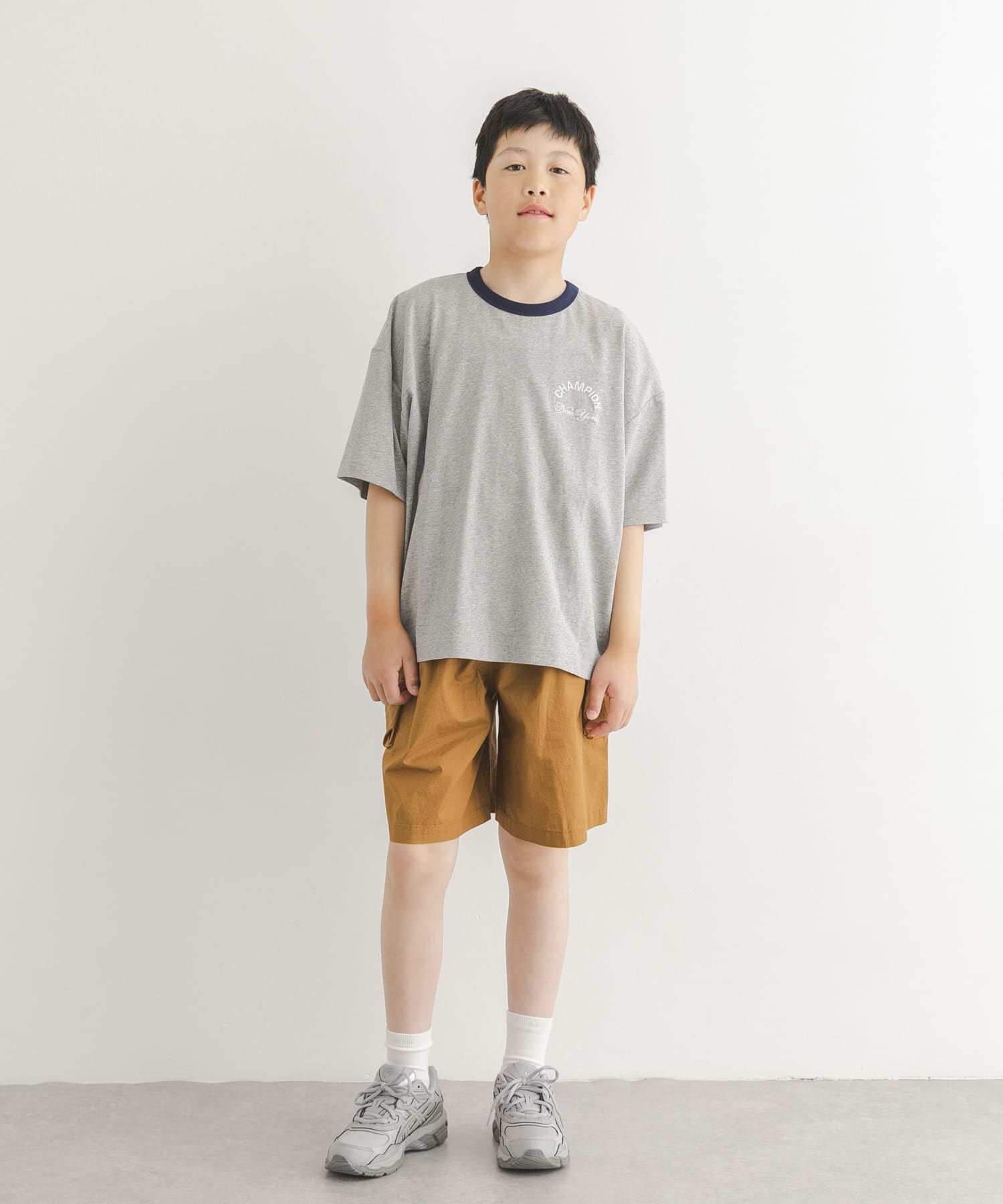 GRAY