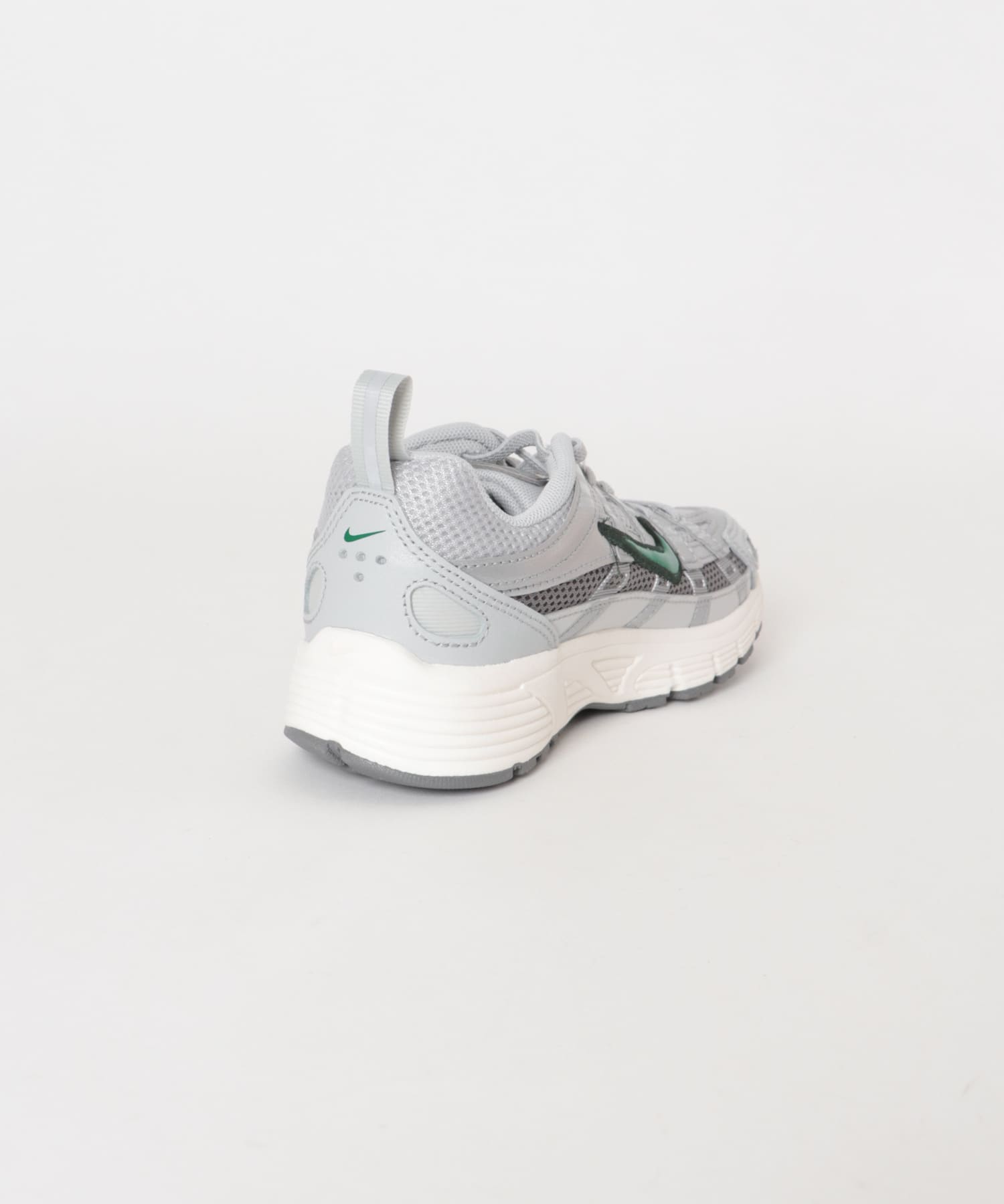NIKE　P-6000 PS METALLIC 19