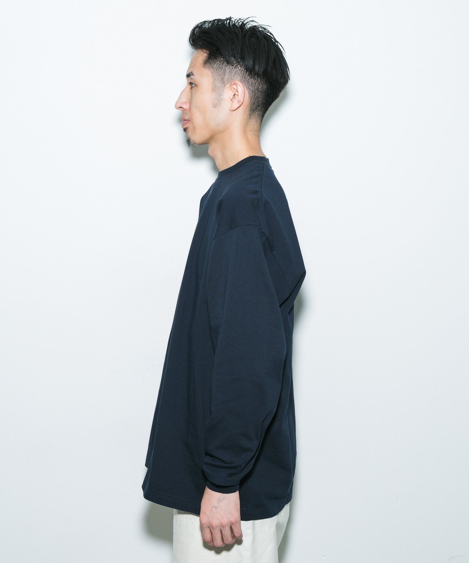 ネイビー