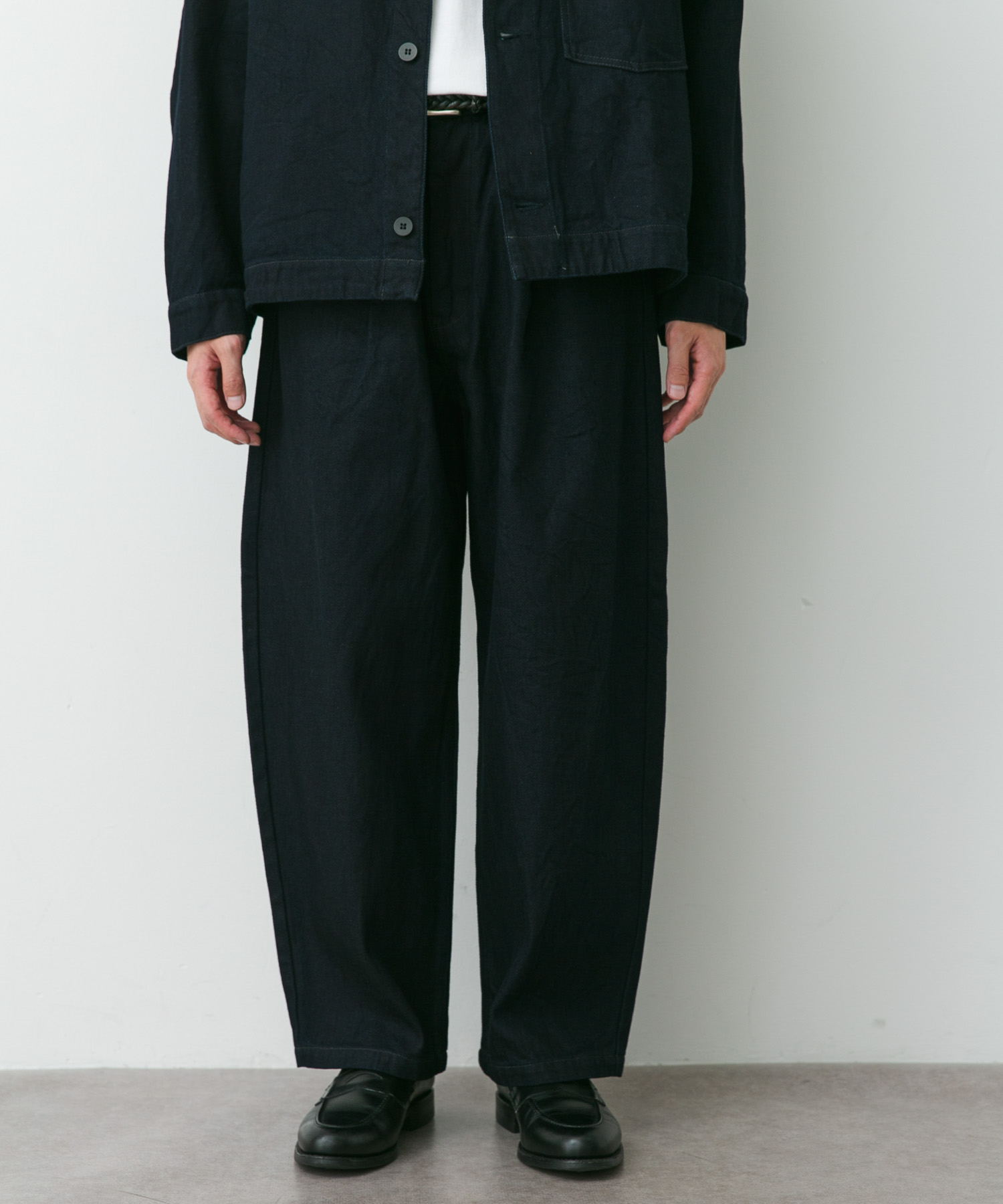 STILL BY HAND　12OZ DENIM DEEP TUCK PANTS