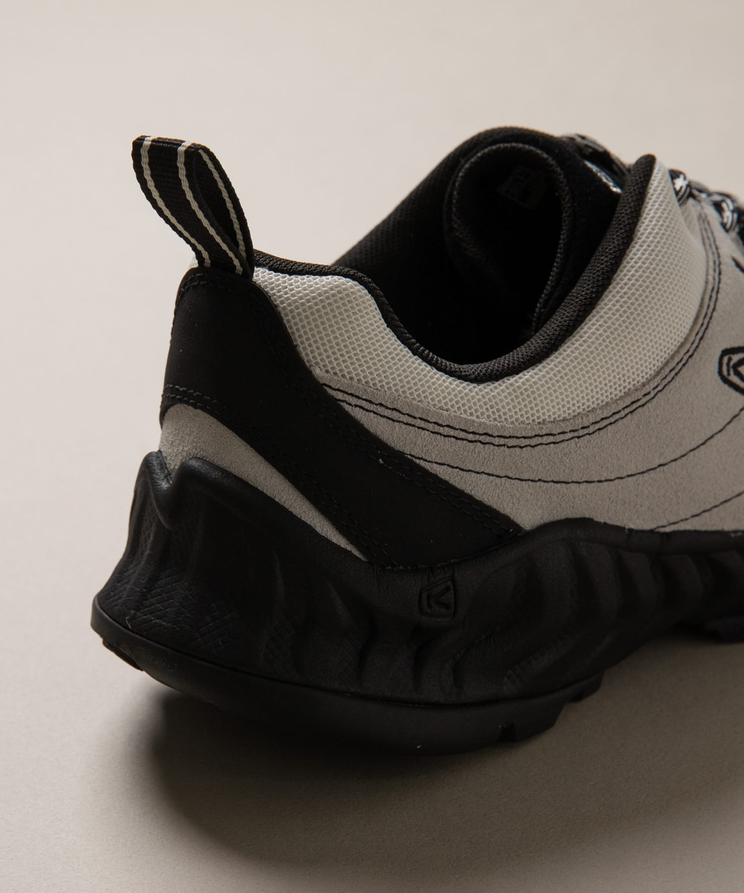 KEEN　JASPER NXIS RIDGE SLV/BLK 26