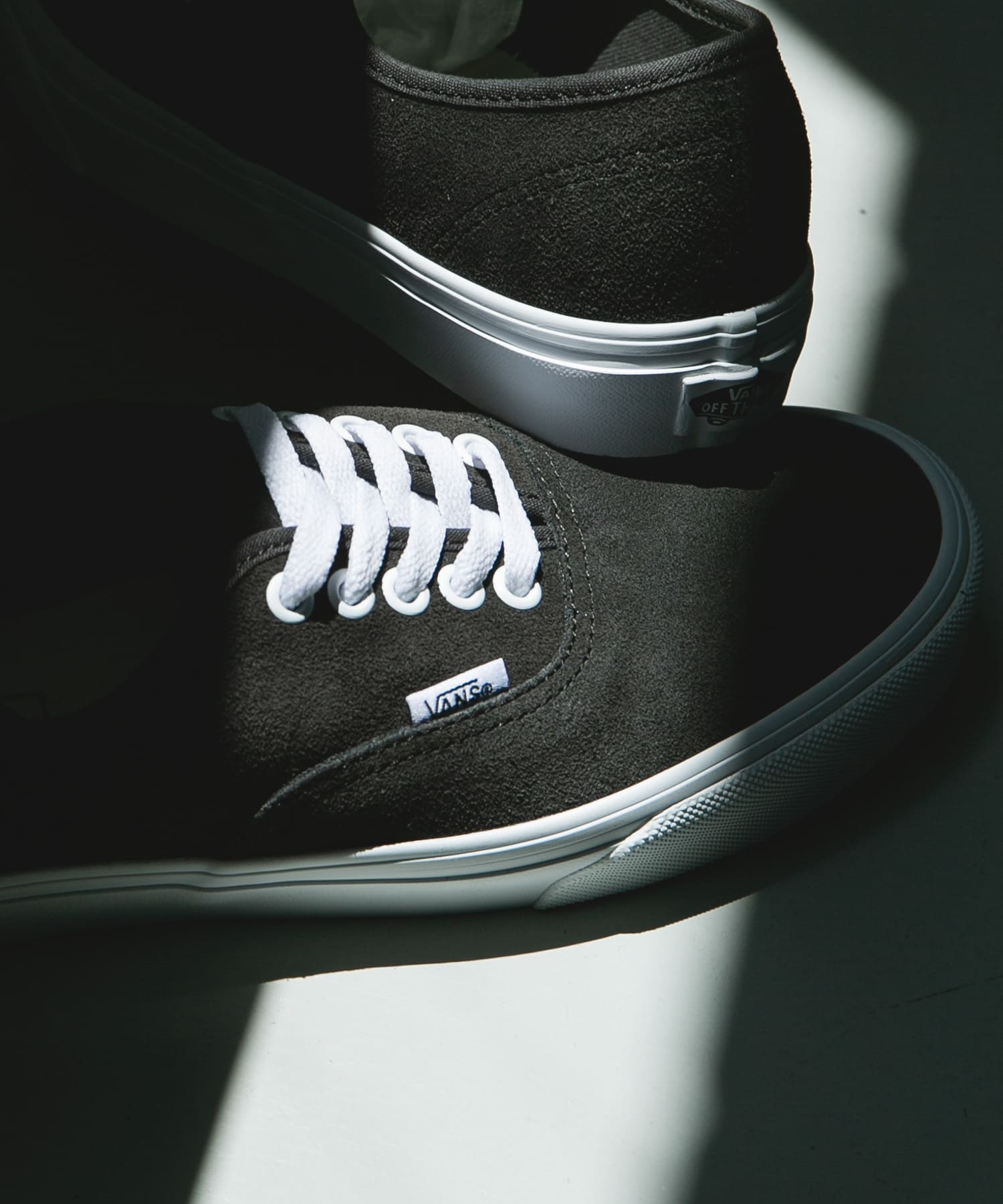 VANS　AUTHENTIC