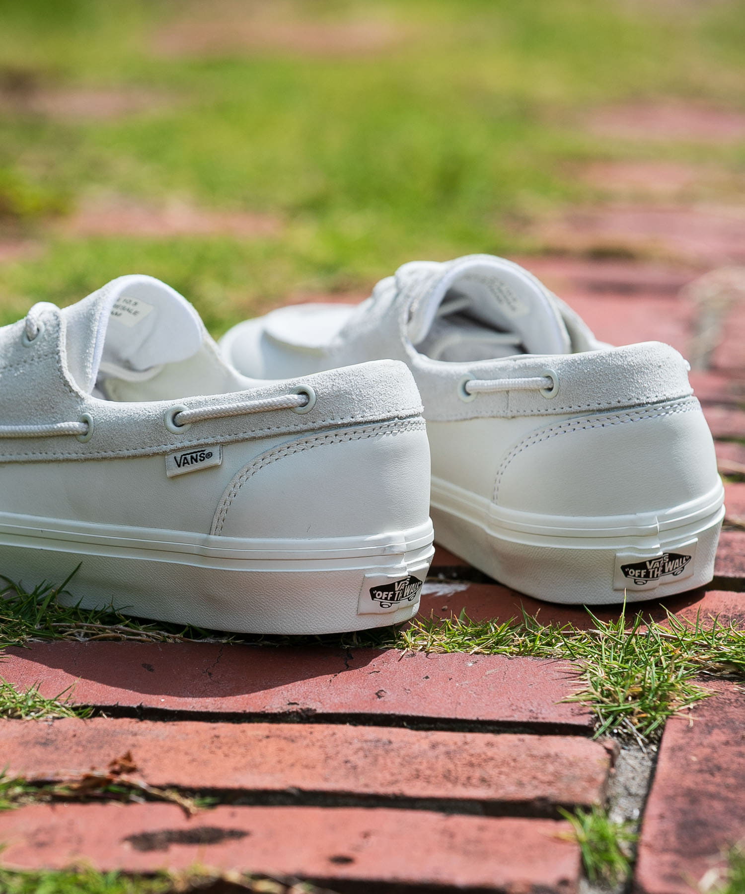 VANS　EXCLUSIVE 2-ELT BOAT SHOES OFF WHITE 26