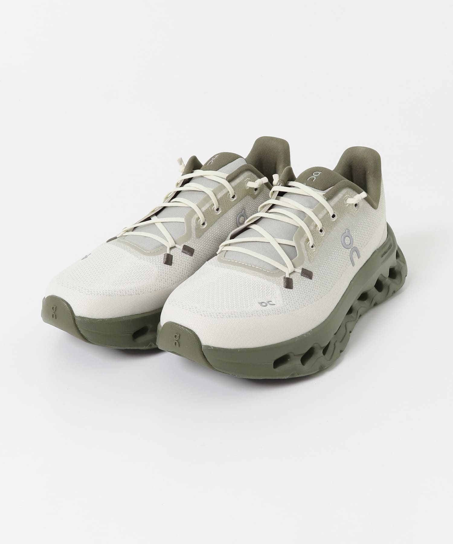 On　CLOUDTILT