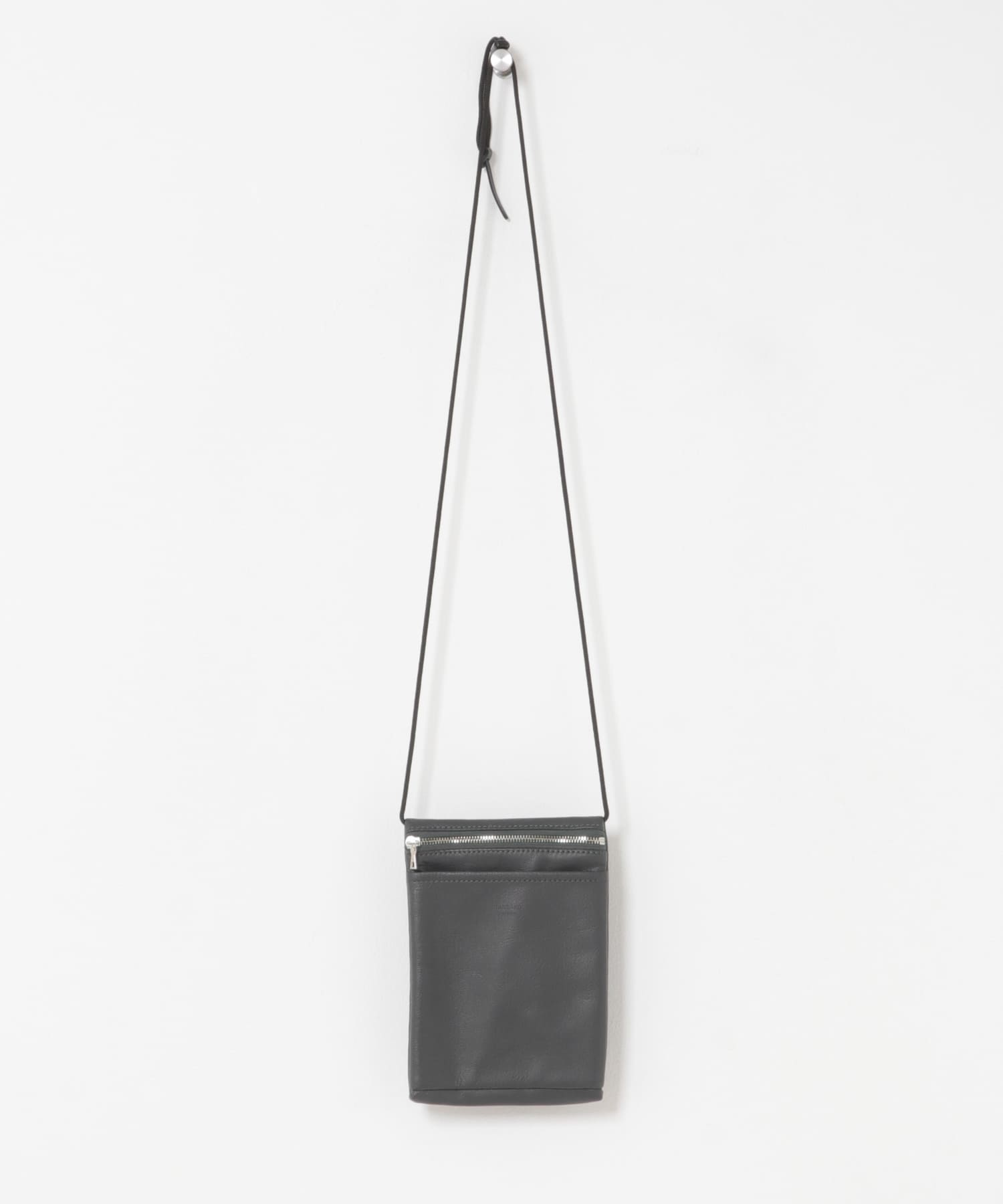 別注』STANDARD SUPPLY×DOORS SLING PURSE M/L(One BLACK): バッグ