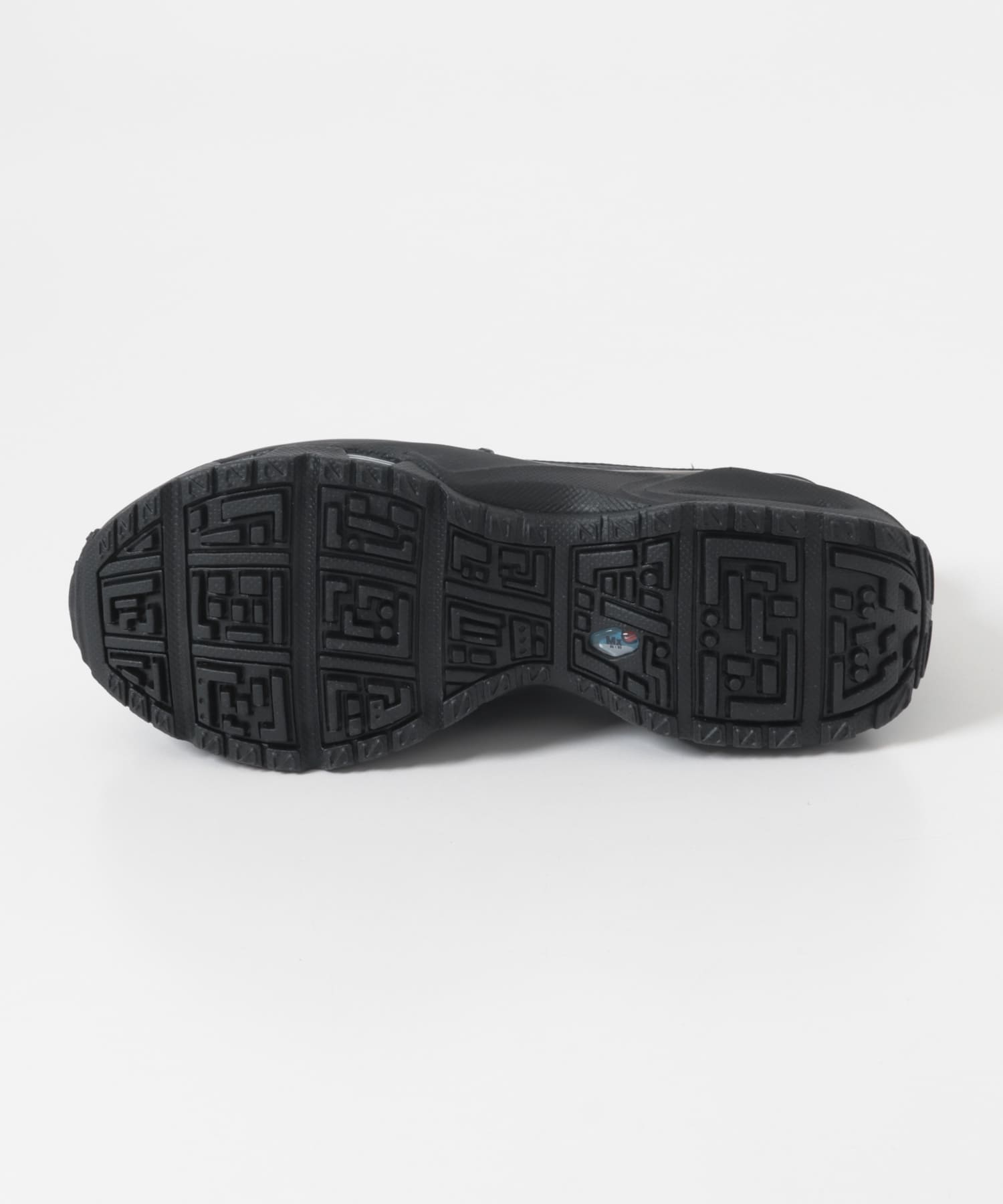 NIKE　エアマックス フェノメナ BLACK 23.5
