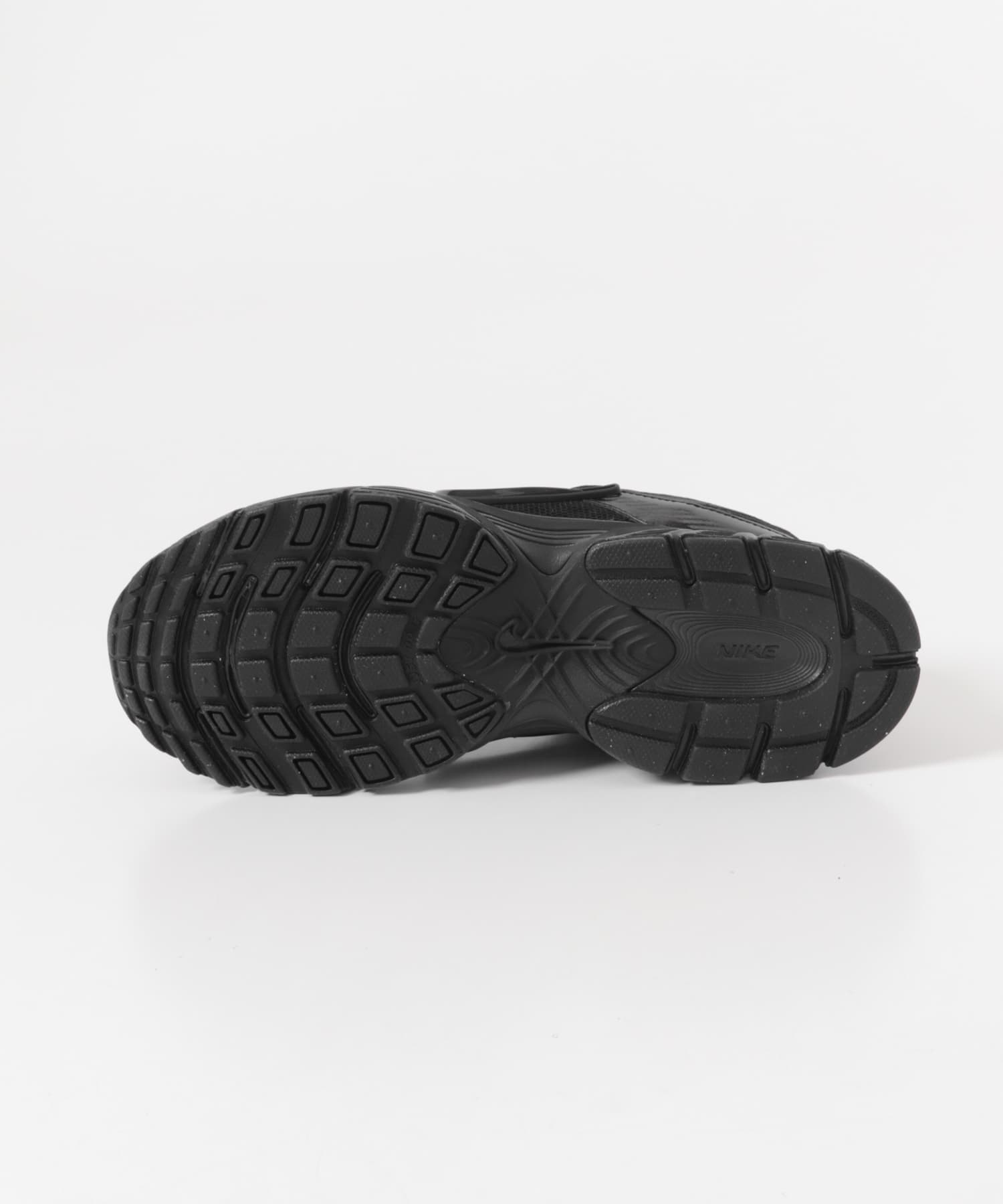 NIKE　ウィメンズ V5 RNR BLACK 23.5