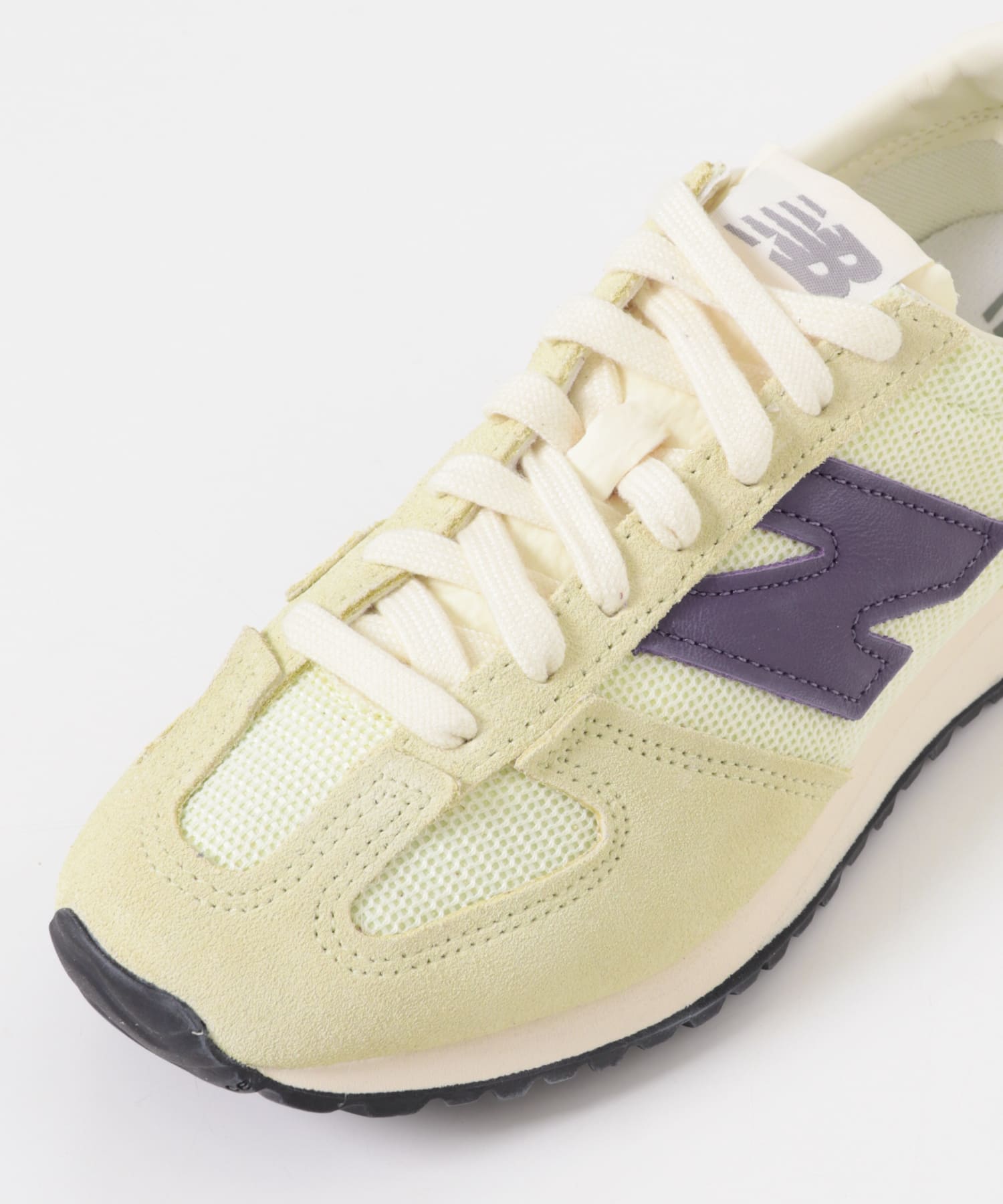 NEW BALANCE　U4713 YELLOW 23.5