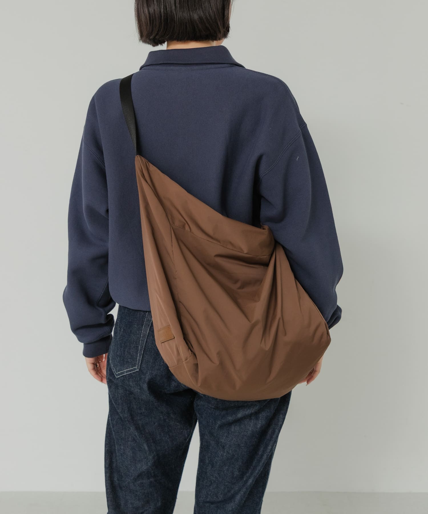 BAICYCLON　EXCLUSIVE SHOLDER BAG BROWN Free