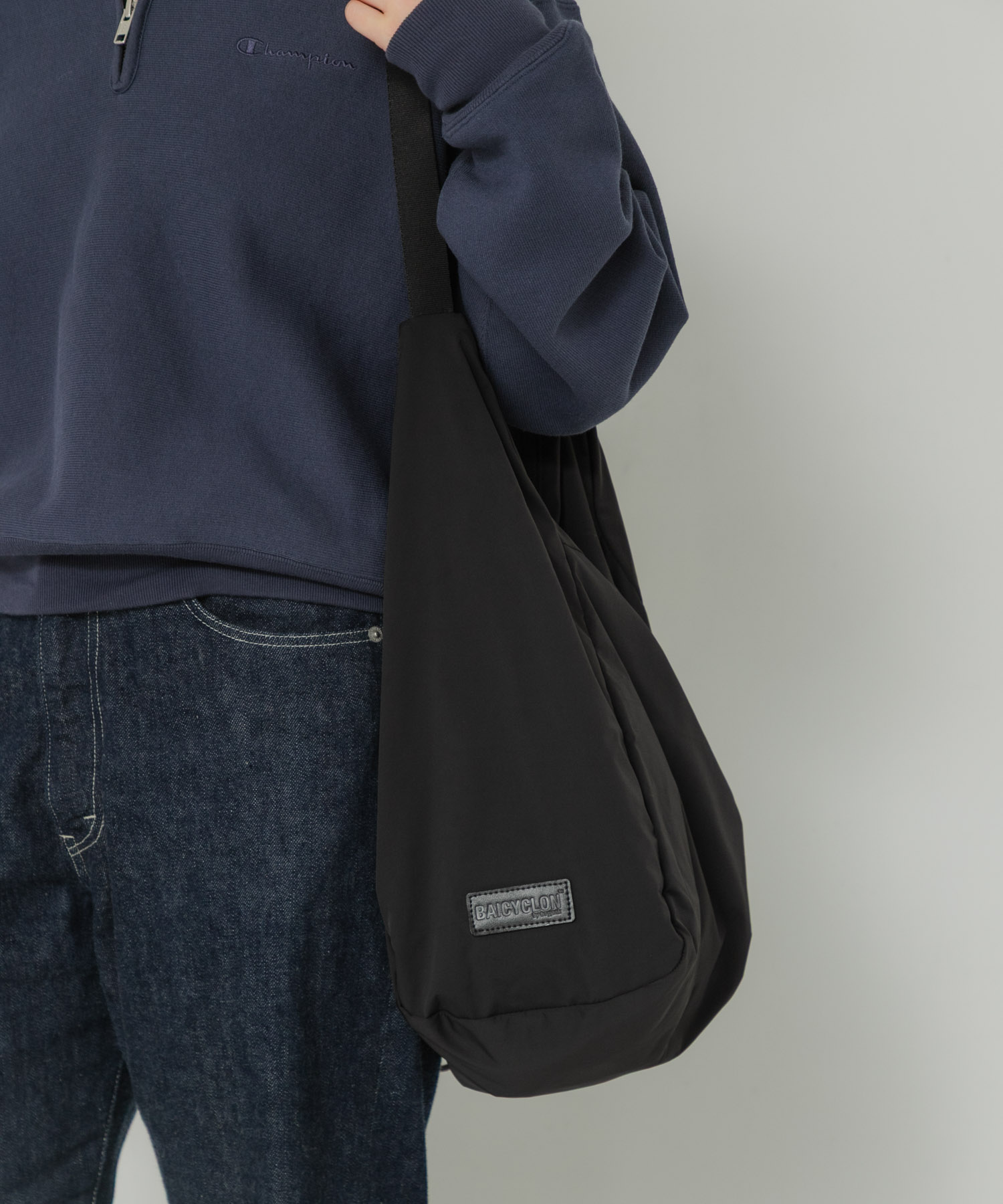 BAICYCLON　EXCLUSIVE SHOLDER BAG BLACK Free