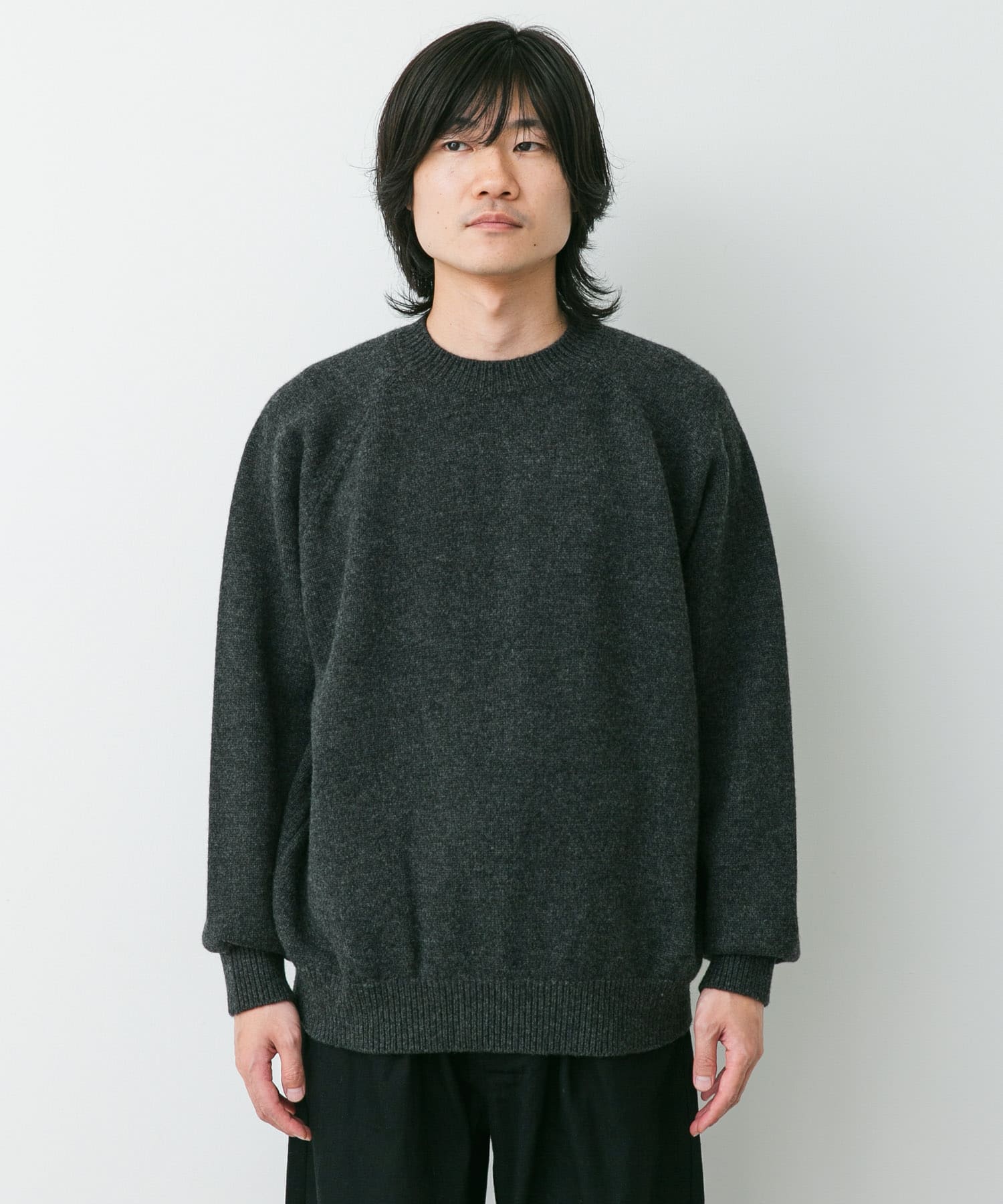 YOKO SAKAMOTO RAGLAN CREW NECK KNIT(M BLACK): トップス｜URBAN