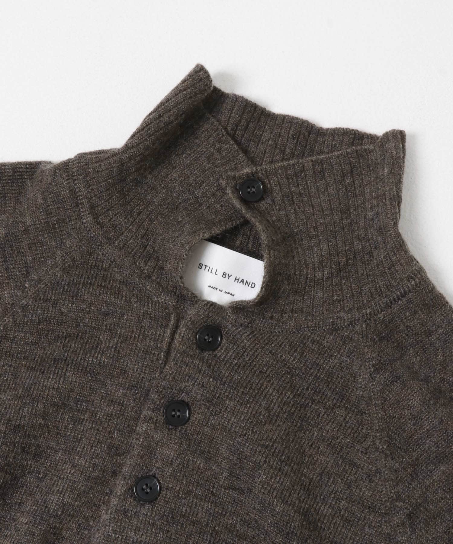 STILL BY HAND　WOOL MOHAIR 10G PULLOVER ASH BROWN 46
