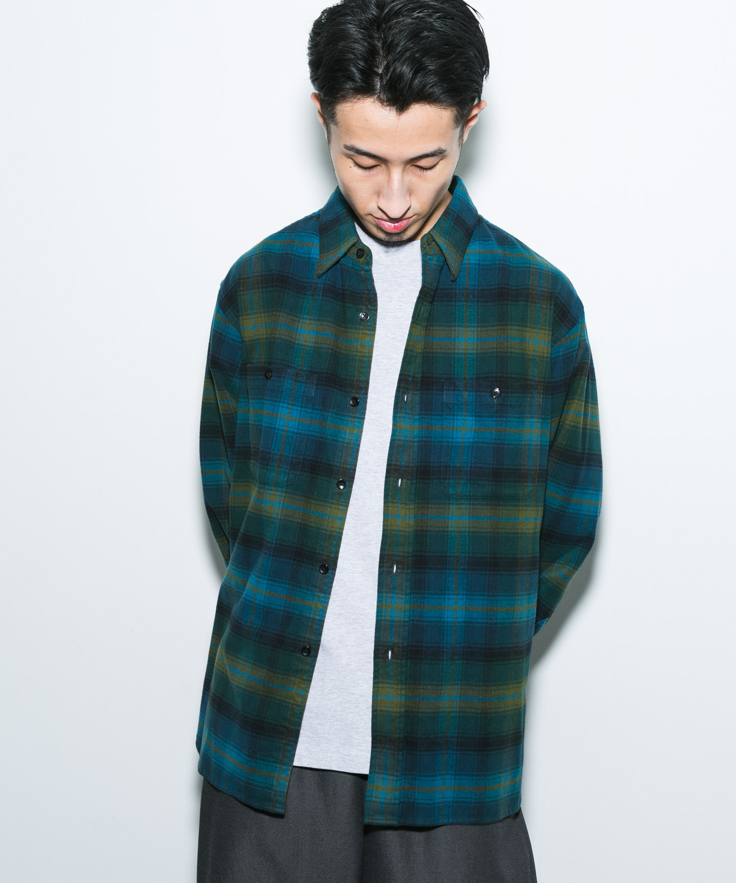 GREEN