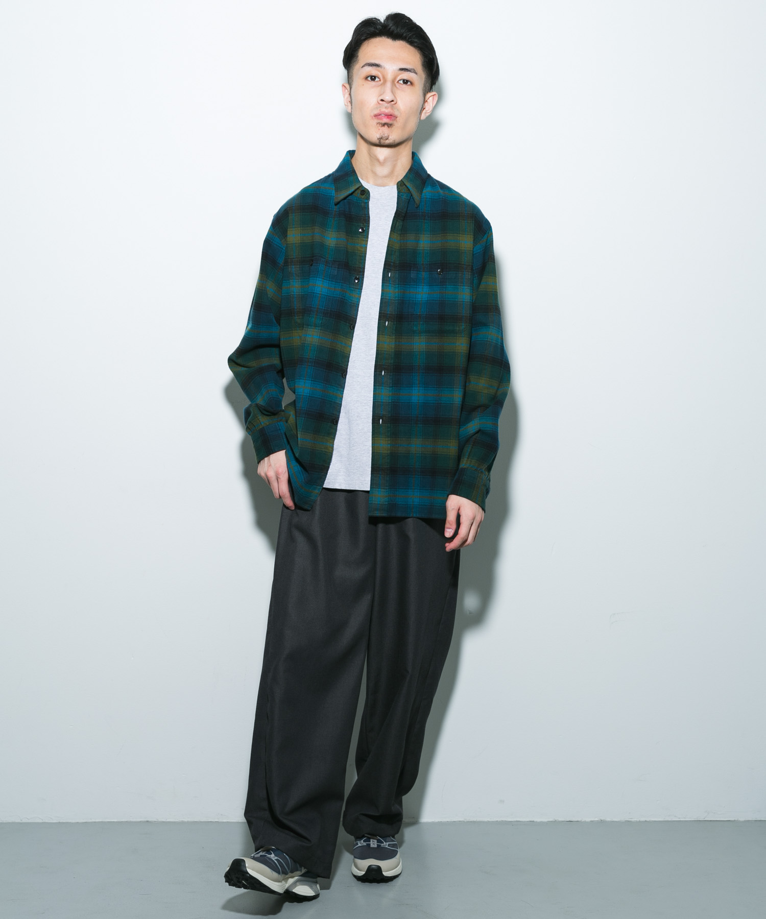 GREEN