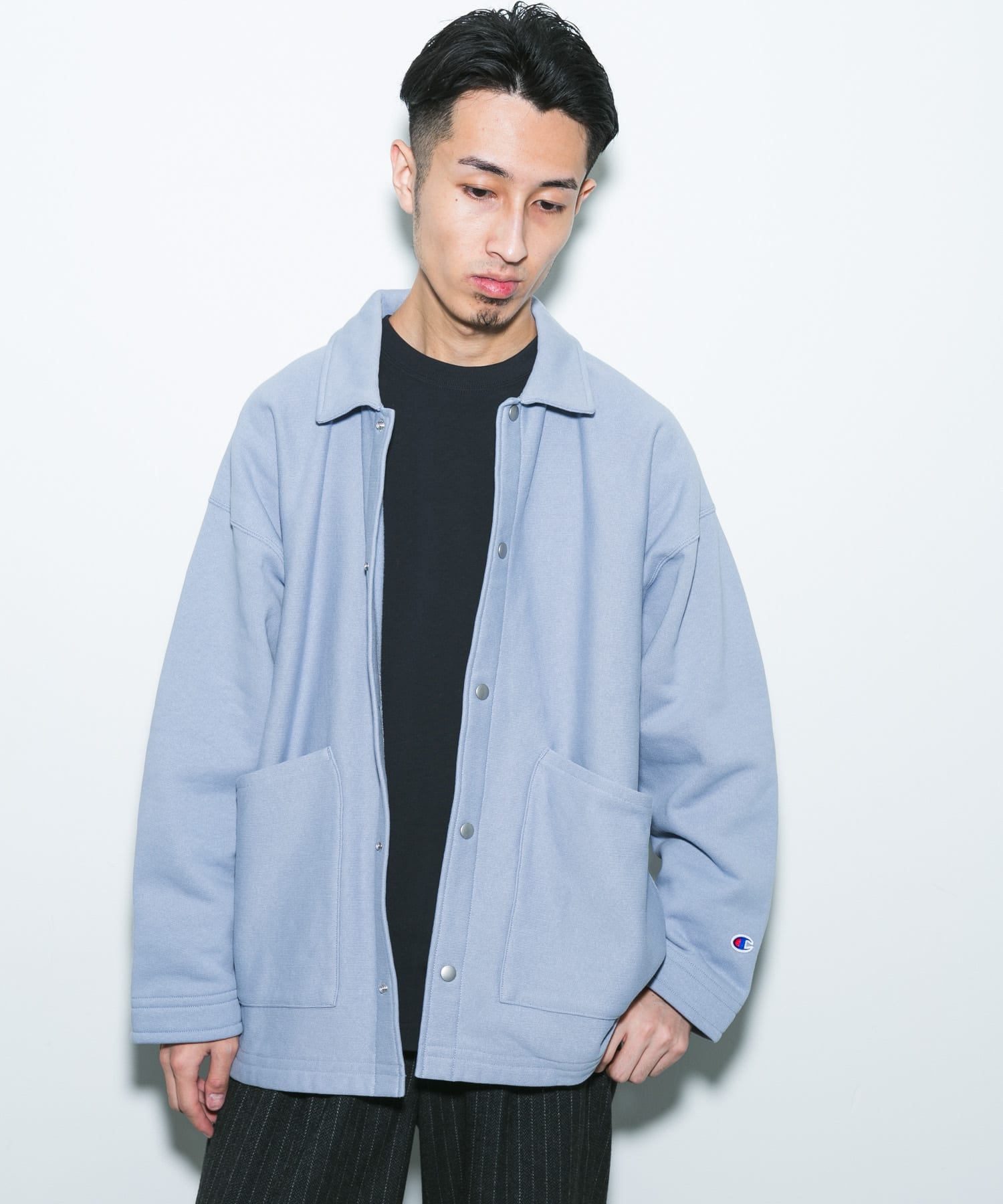 ライトブルー