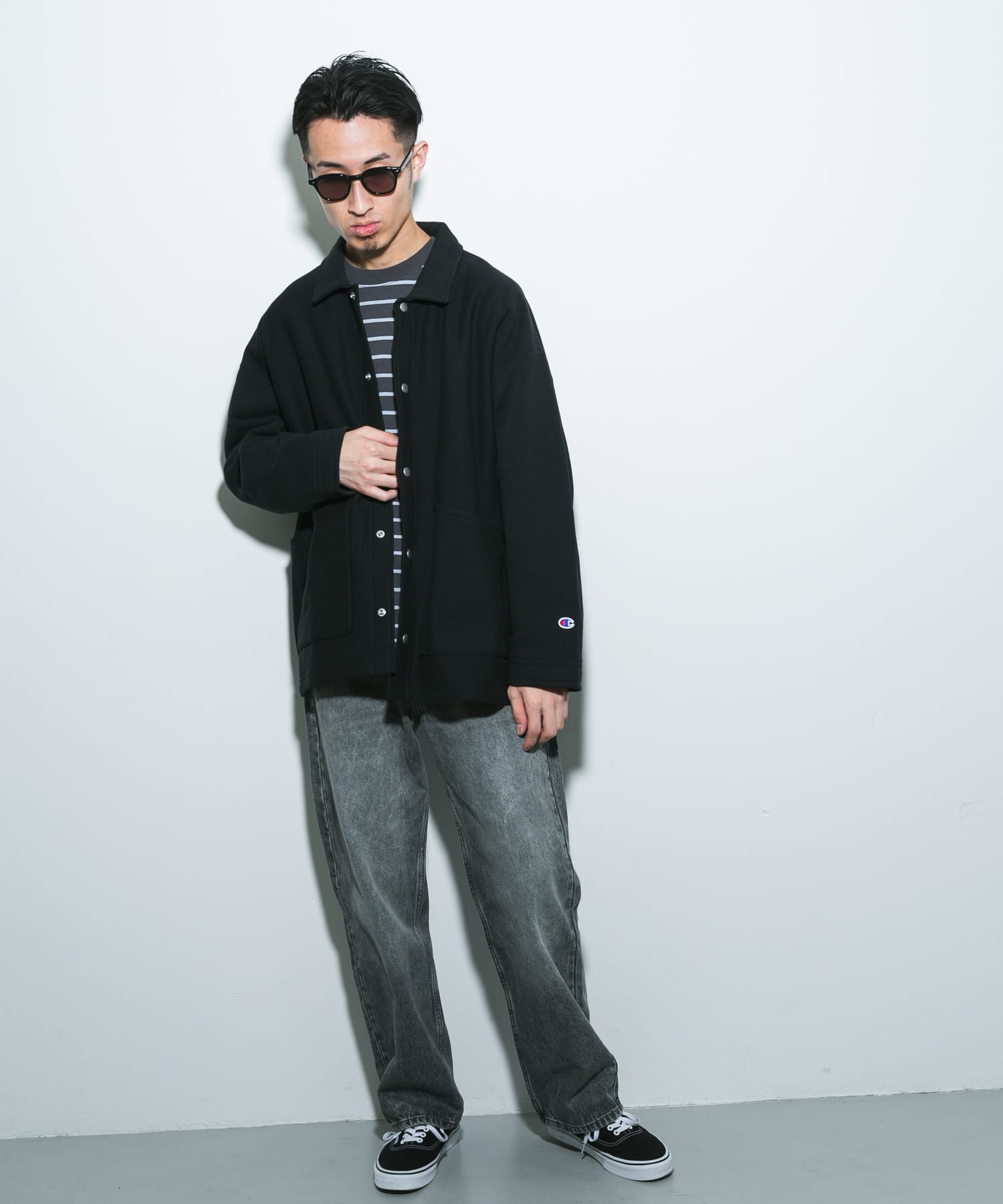 ブラック