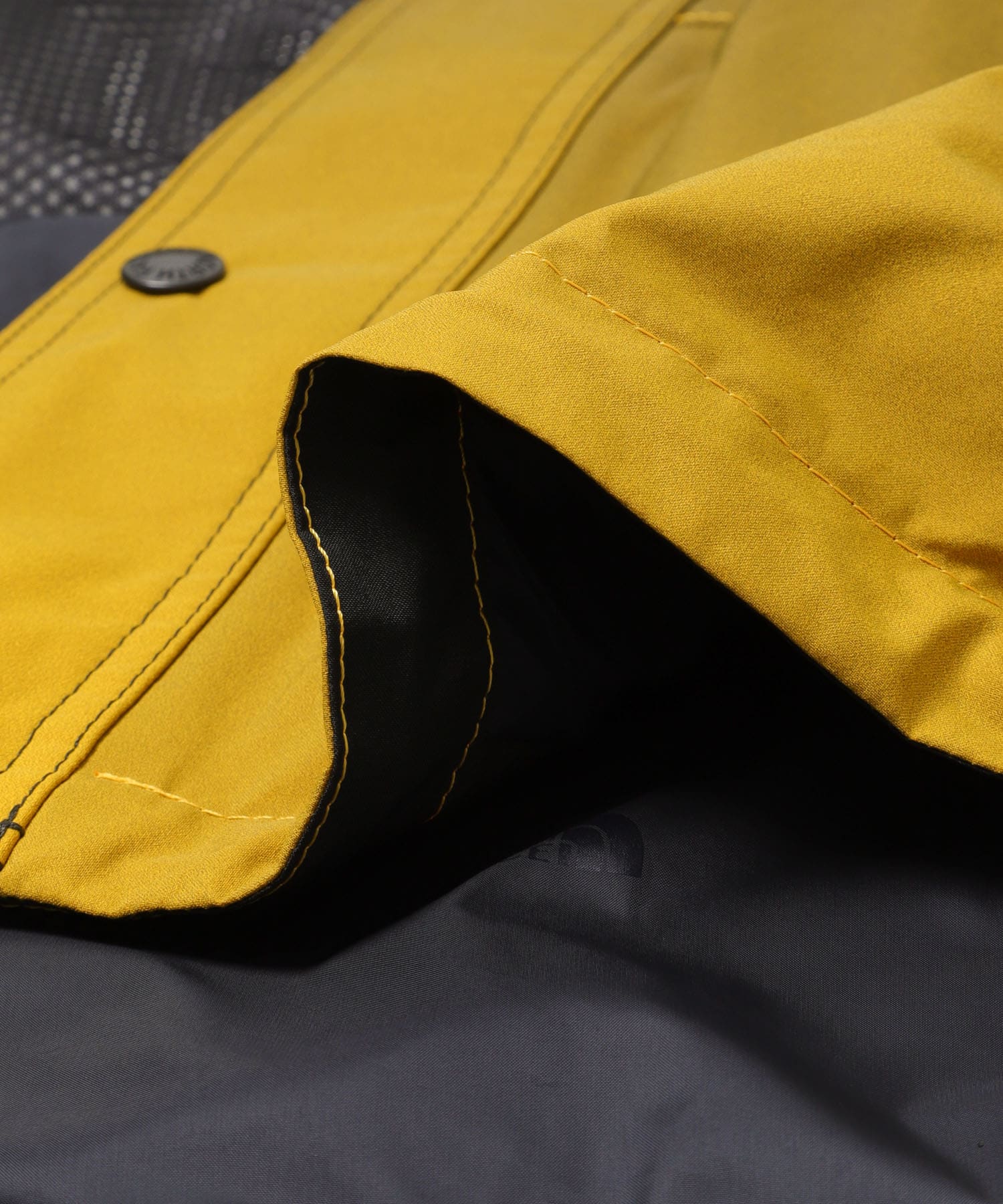 THE NORTH FACE　NOVELTY MOUNTAINLIGHT JACKET GS M