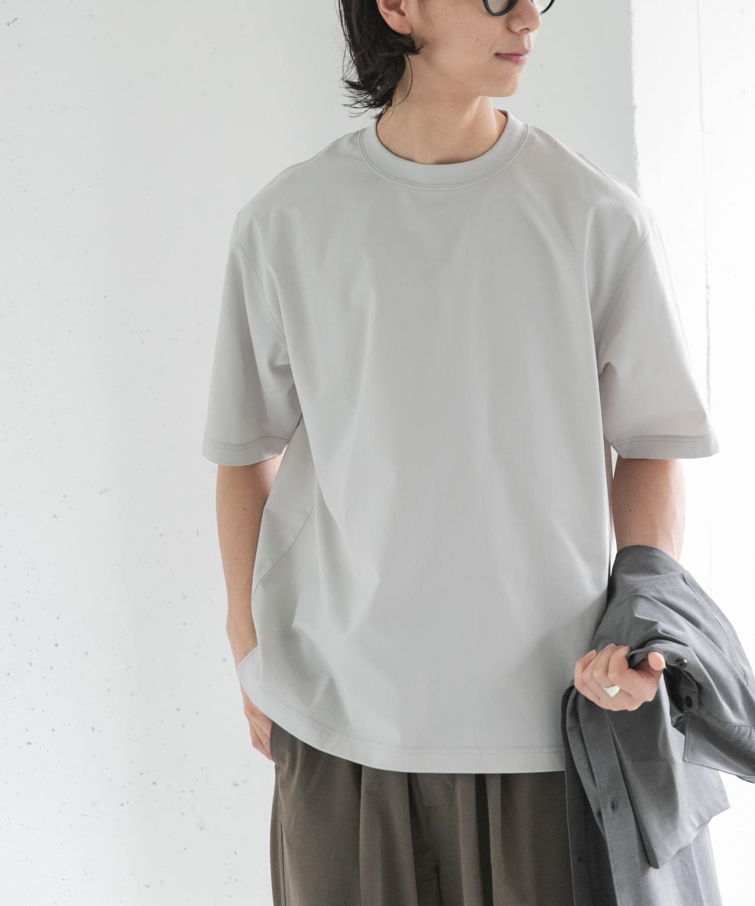 LIGHT GRAY