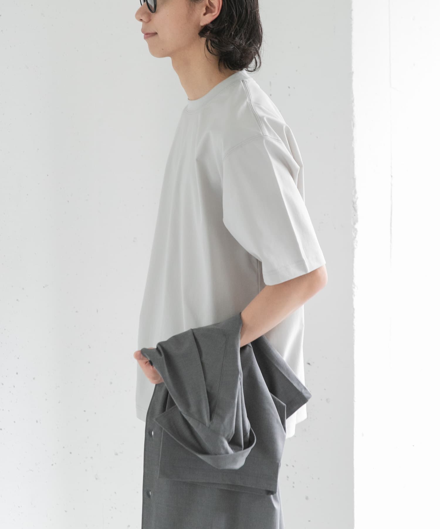LIGHT GRAY