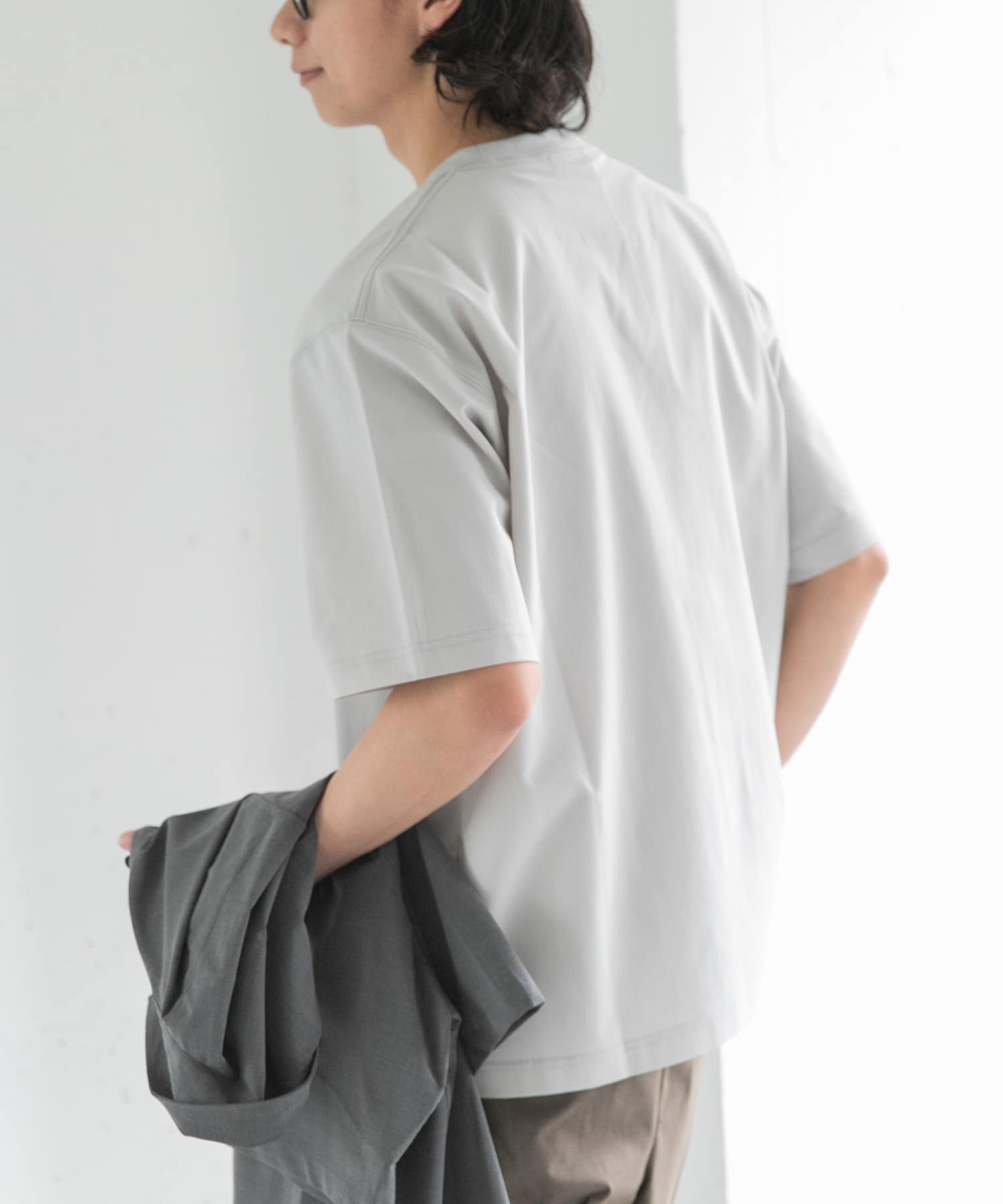 LIGHT GRAY