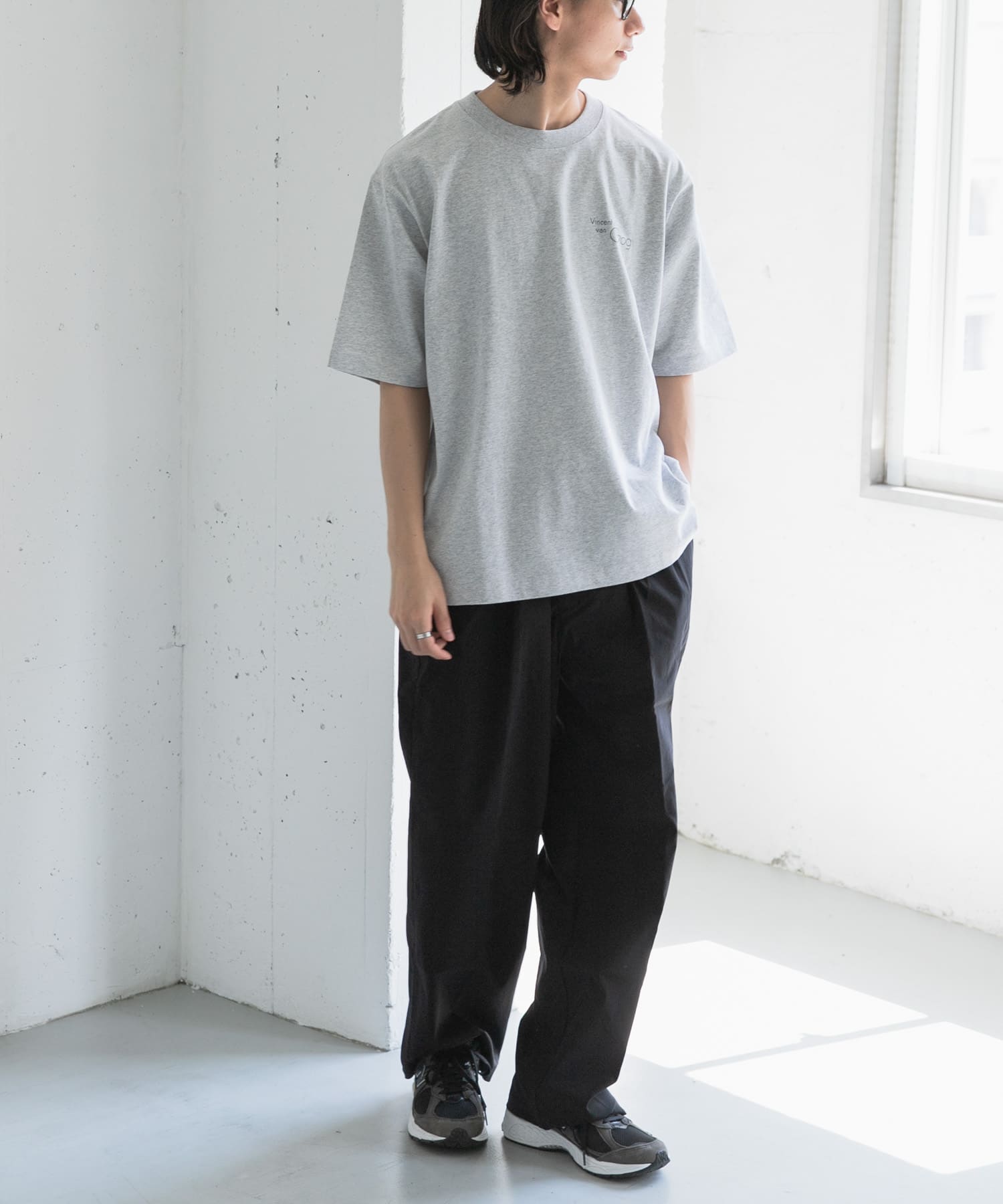 TOP GRAY