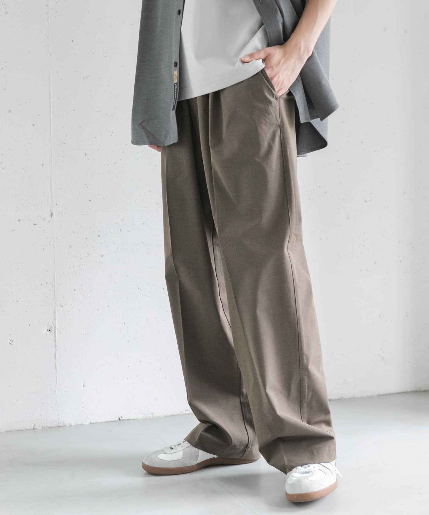 KHAKIBROWN