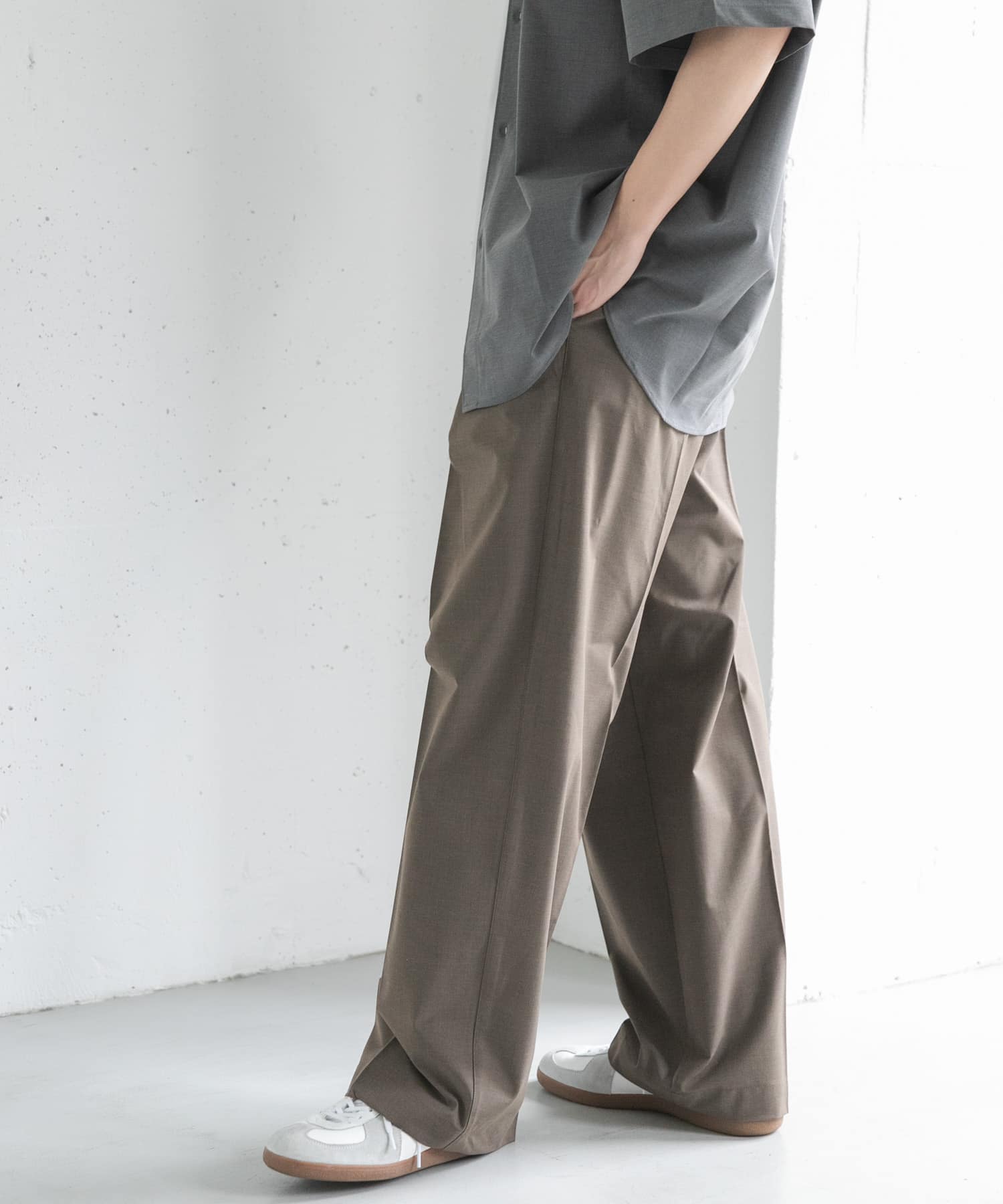 KHAKIBROWN