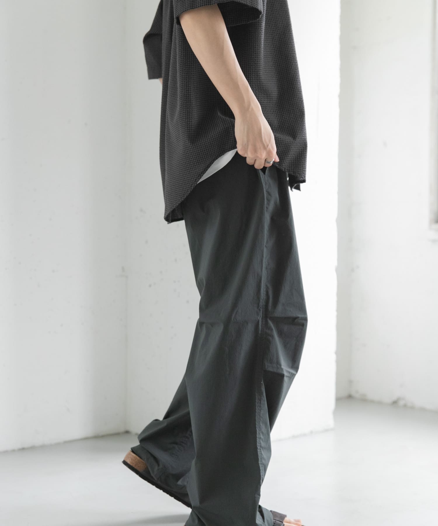 DARKGREEN