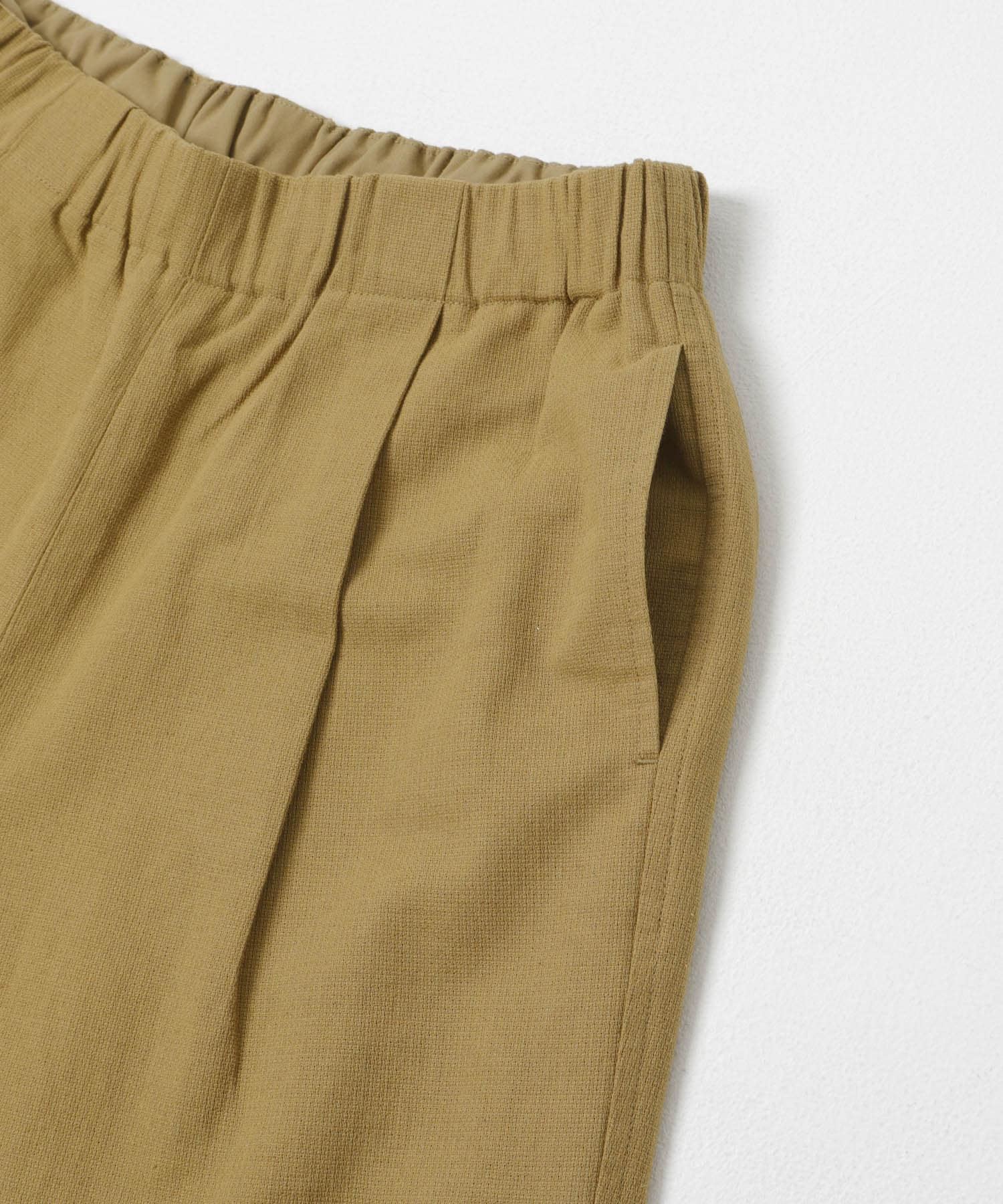 DARK BEIGE