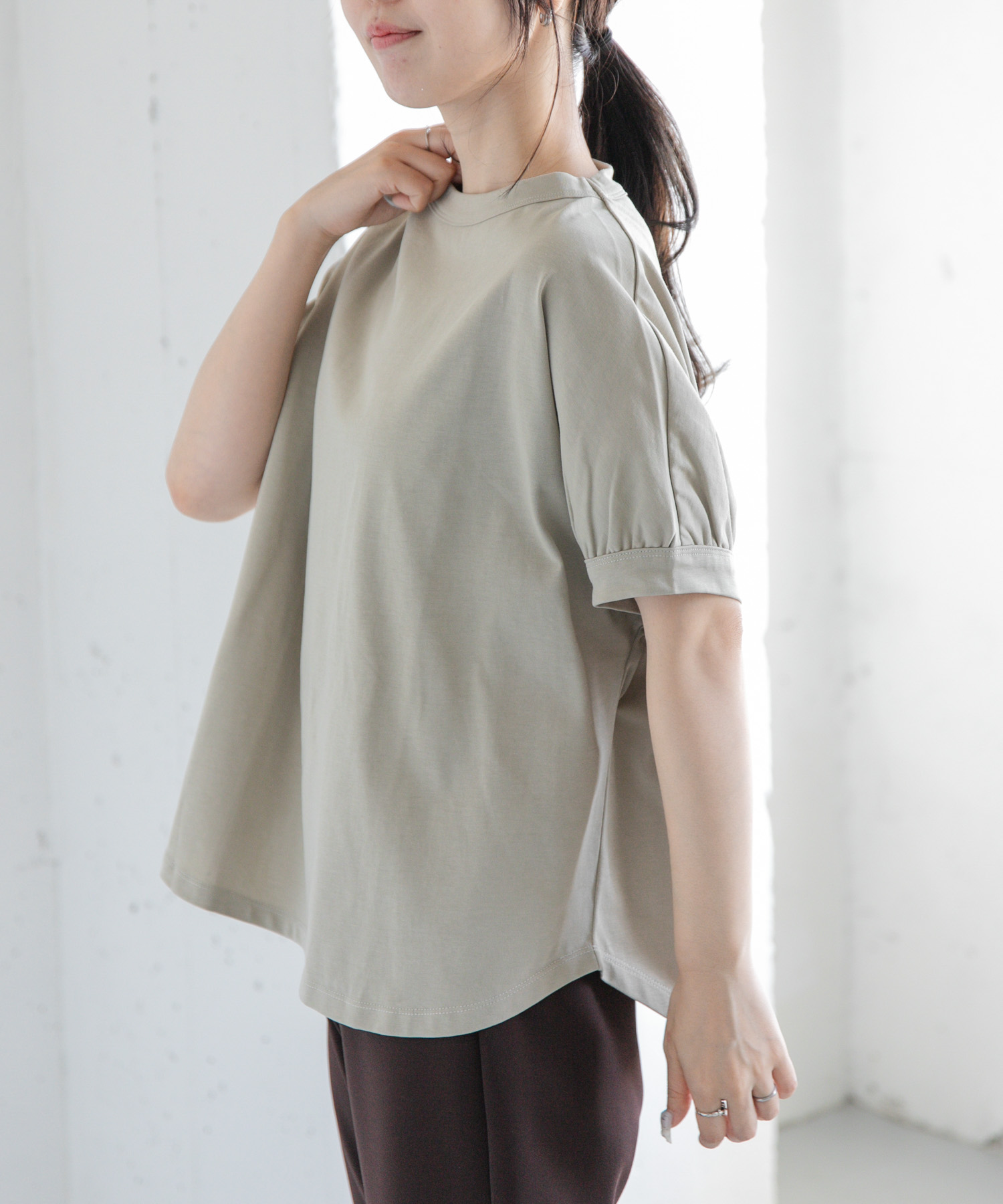 FORK&SPOON　ボトルネックギャザースリーブTシャツ