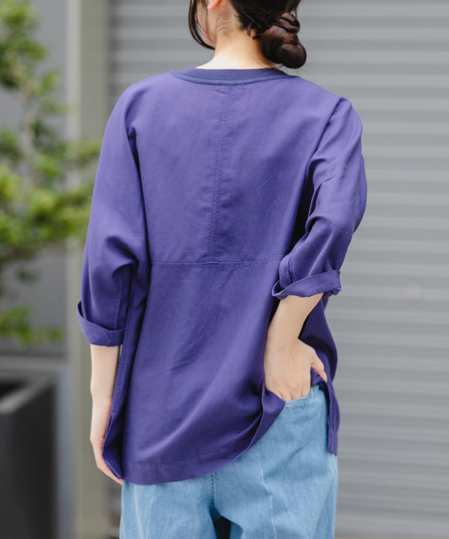 DARK BLUE